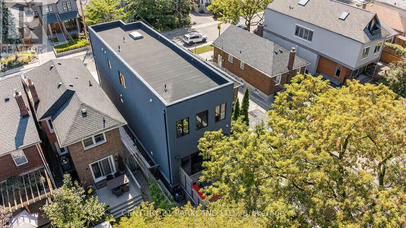 10 Rexford Road, Toronto, Ontario  M6S 2M3 - Photo 40 - W12427805