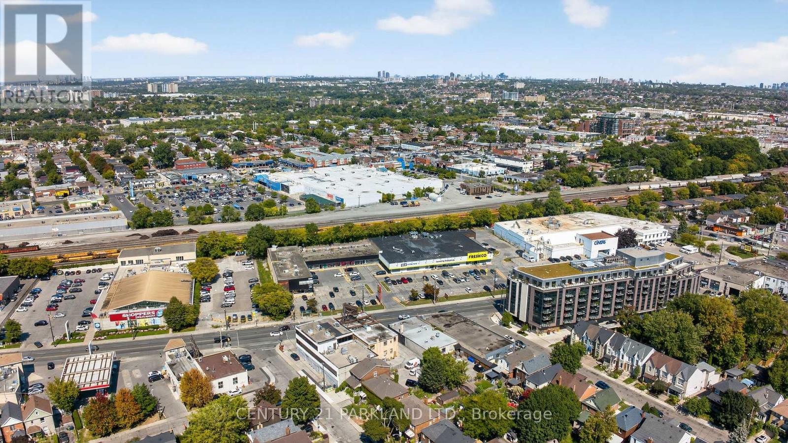 10 Rexford Road, Toronto, Ontario  M6S 2M3 - Photo 42 - W12427805