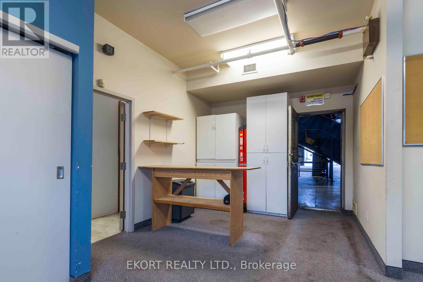 270 West Street, Quinte West, Ontario  K8V 2N3 - Photo 10 - X12350626