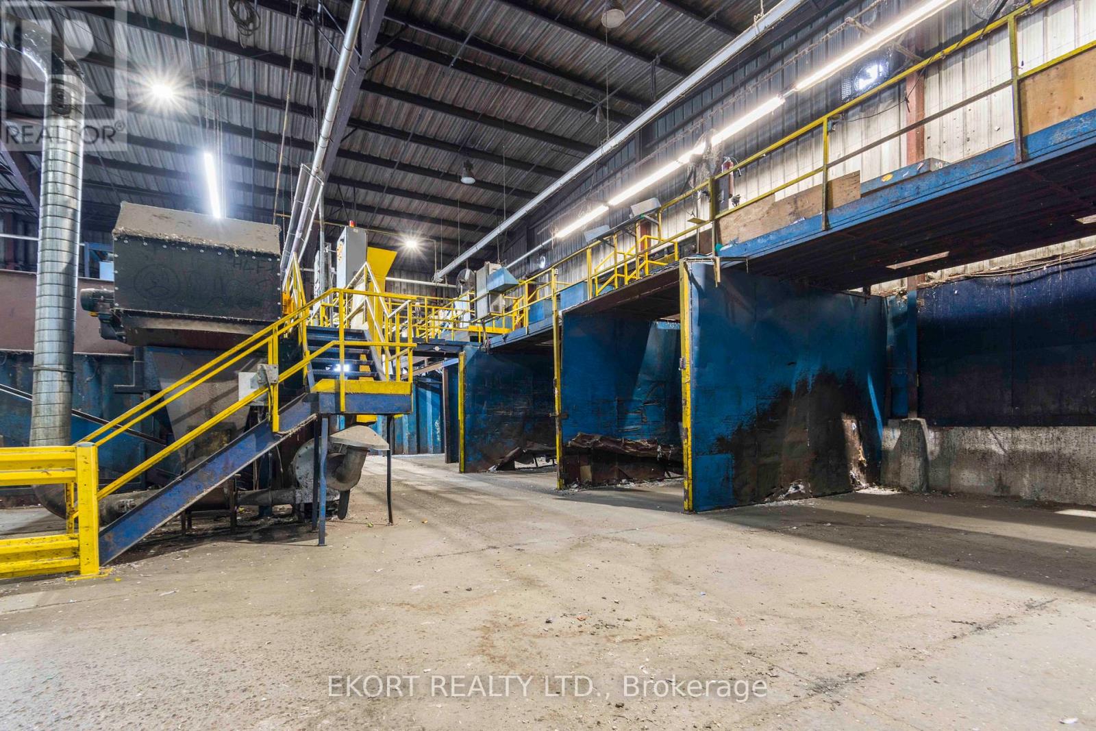 270 West Street, Quinte West, Ontario  K8V 2N3 - Photo 32 - X12350626