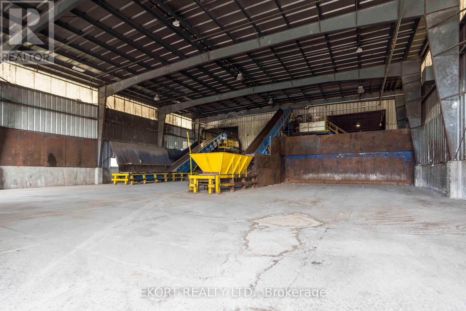 270 West Street, Quinte West, Ontario  K8V 2N3 - Photo 36 - X12350626