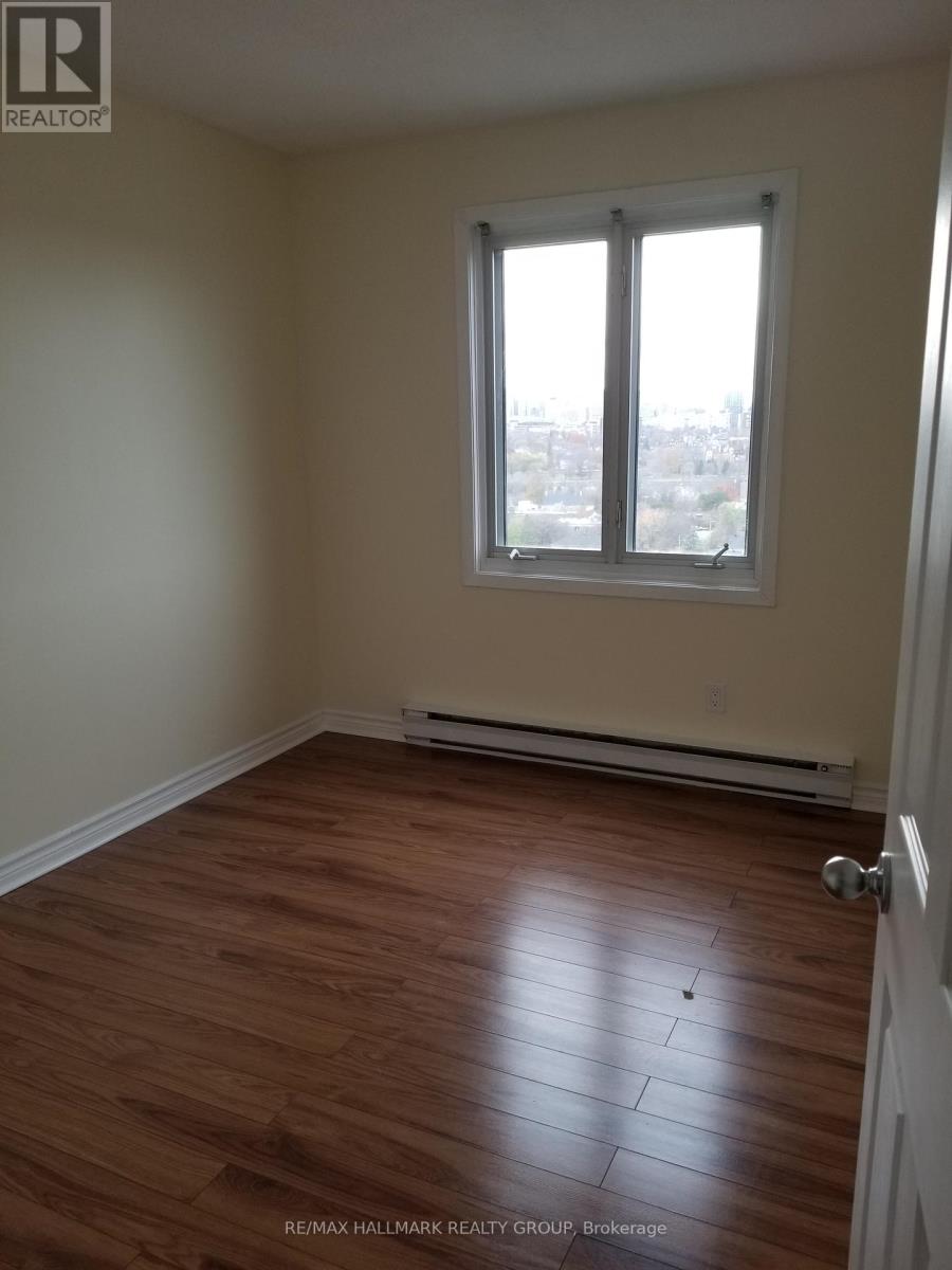 1704 - 158 C Mcarthur Avenue, Ottawa, Ontario  K1L 8E7 - Photo 10 - X12422993
