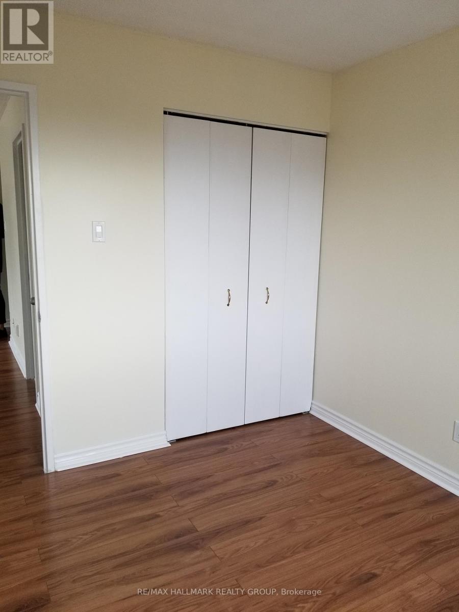 1704 - 158 C Mcarthur Avenue, Ottawa, Ontario  K1L 8E7 - Photo 11 - X12422993