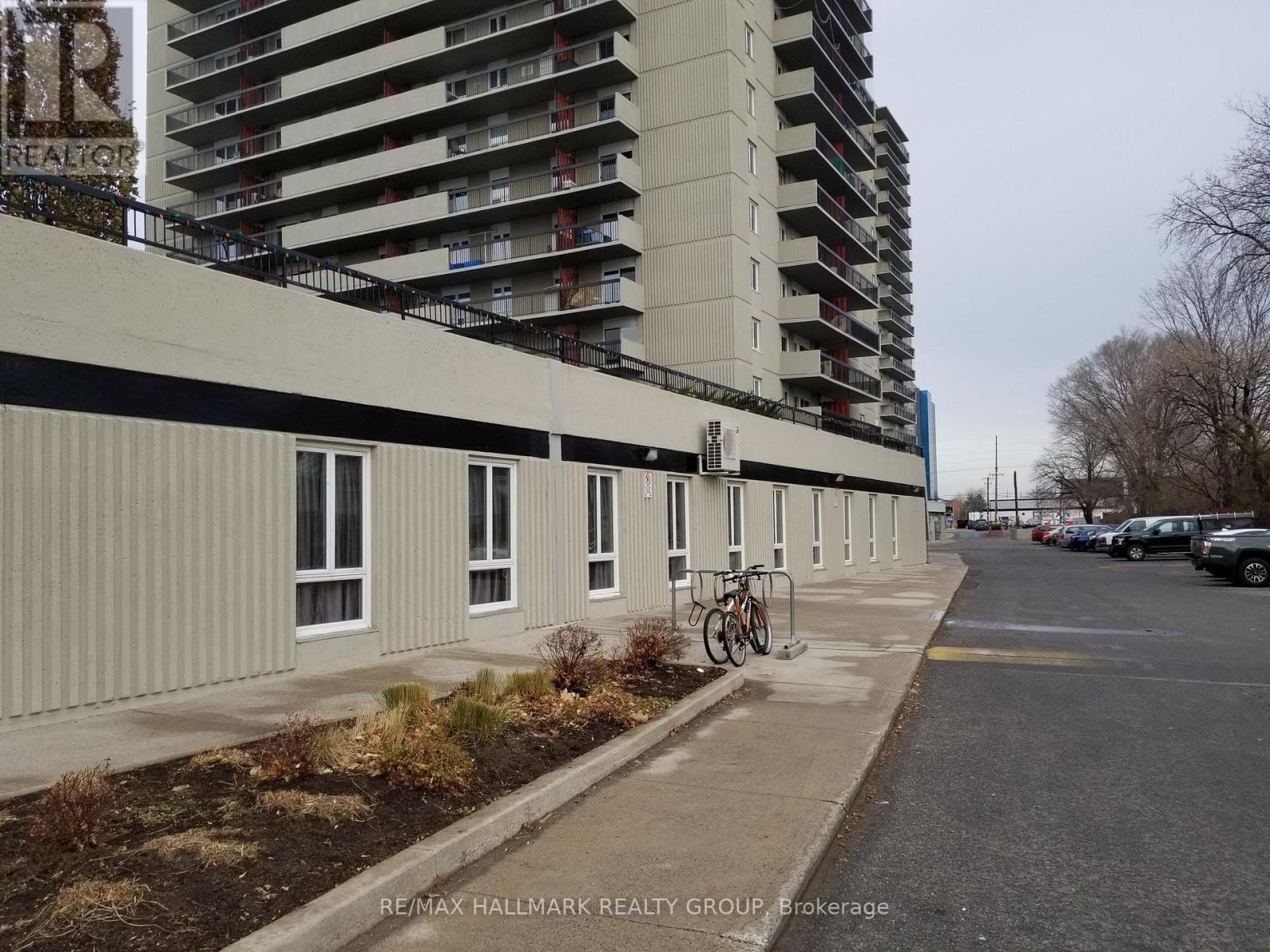 1704 - 158 C Mcarthur Avenue, Ottawa, Ontario  K1L 8E7 - Photo 18 - X12422993