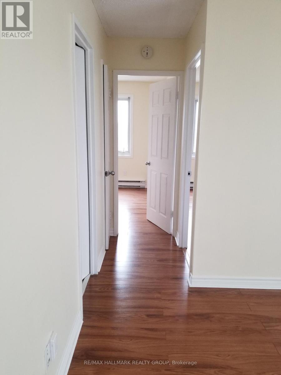 1704 - 158 C Mcarthur Avenue, Ottawa, Ontario  K1L 8E7 - Photo 8 - X12422993