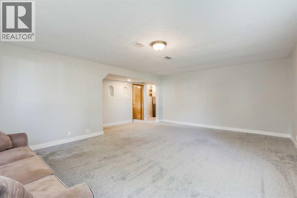 955 15 Avenue Ne, Calgary, Alberta  T2E 1J2 - Photo 18 - A2259956