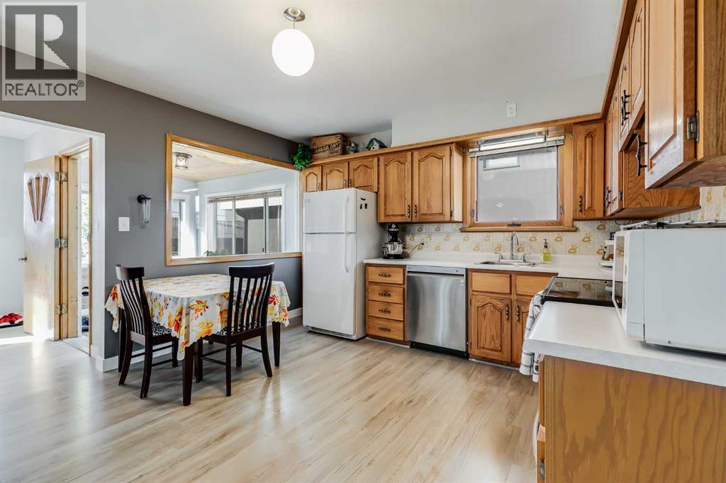 955 15 Avenue Ne, Calgary, Alberta  T2E 1J2 - Photo 9 - A2259956