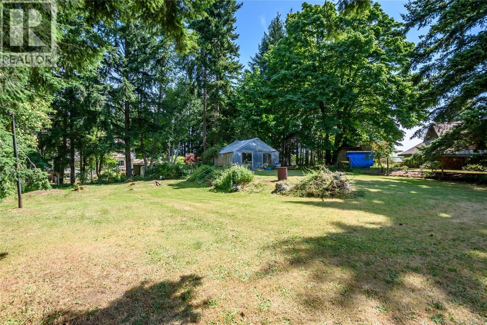 2186 Waveland Rd, Courtenay, British Columbia  V9J 1X8 - Photo 12 - 1015098