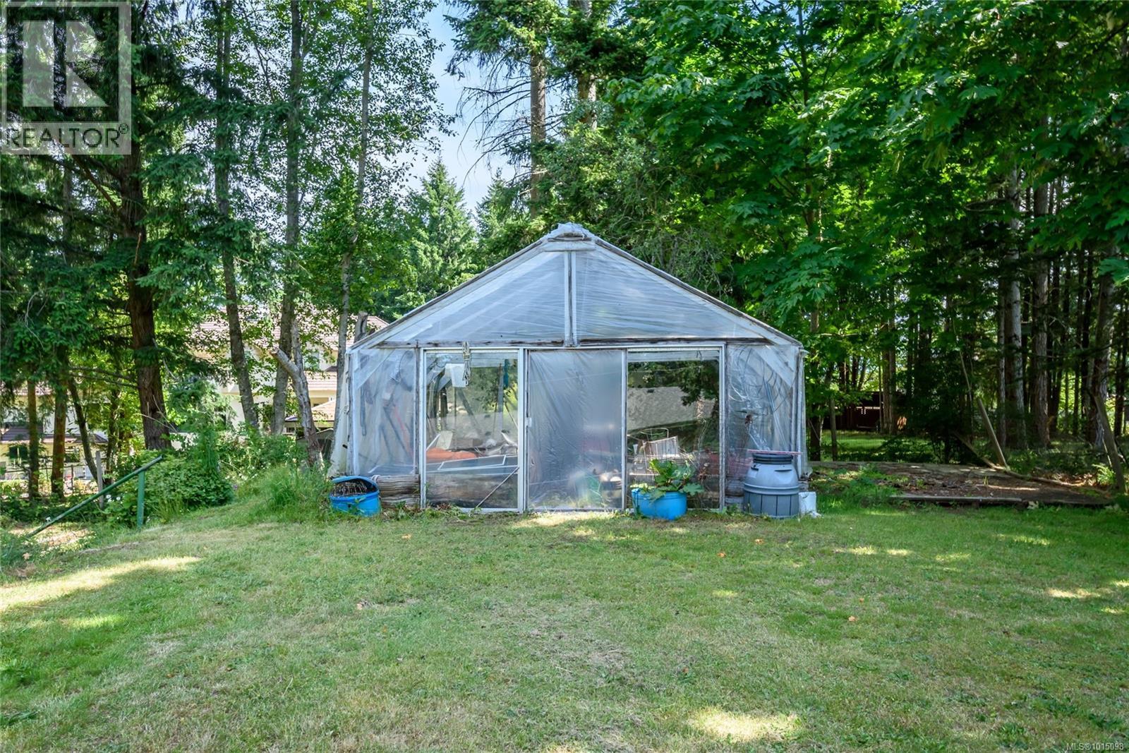 2186 Waveland Rd, Courtenay, British Columbia  V9J 1X8 - Photo 14 - 1015098