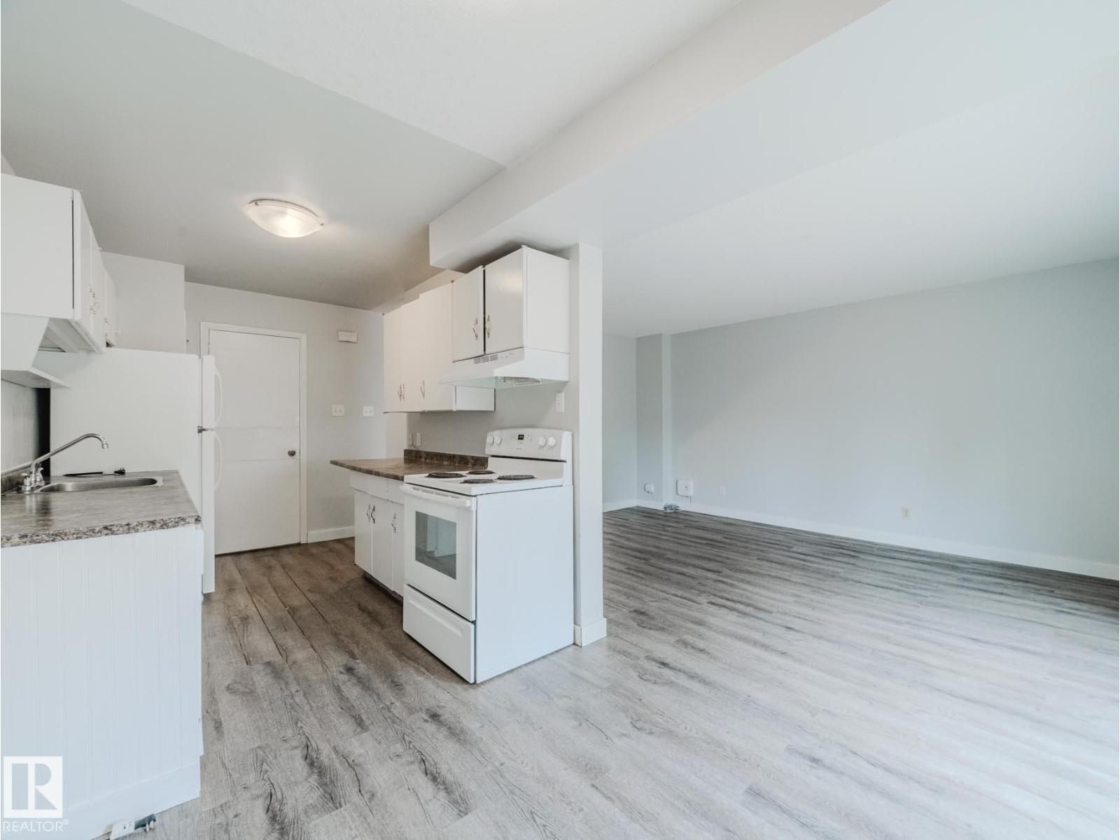 #f 16405 89 Av Nw, Edmonton, Alberta  T5R 4S1 - Photo 17 - E4459649