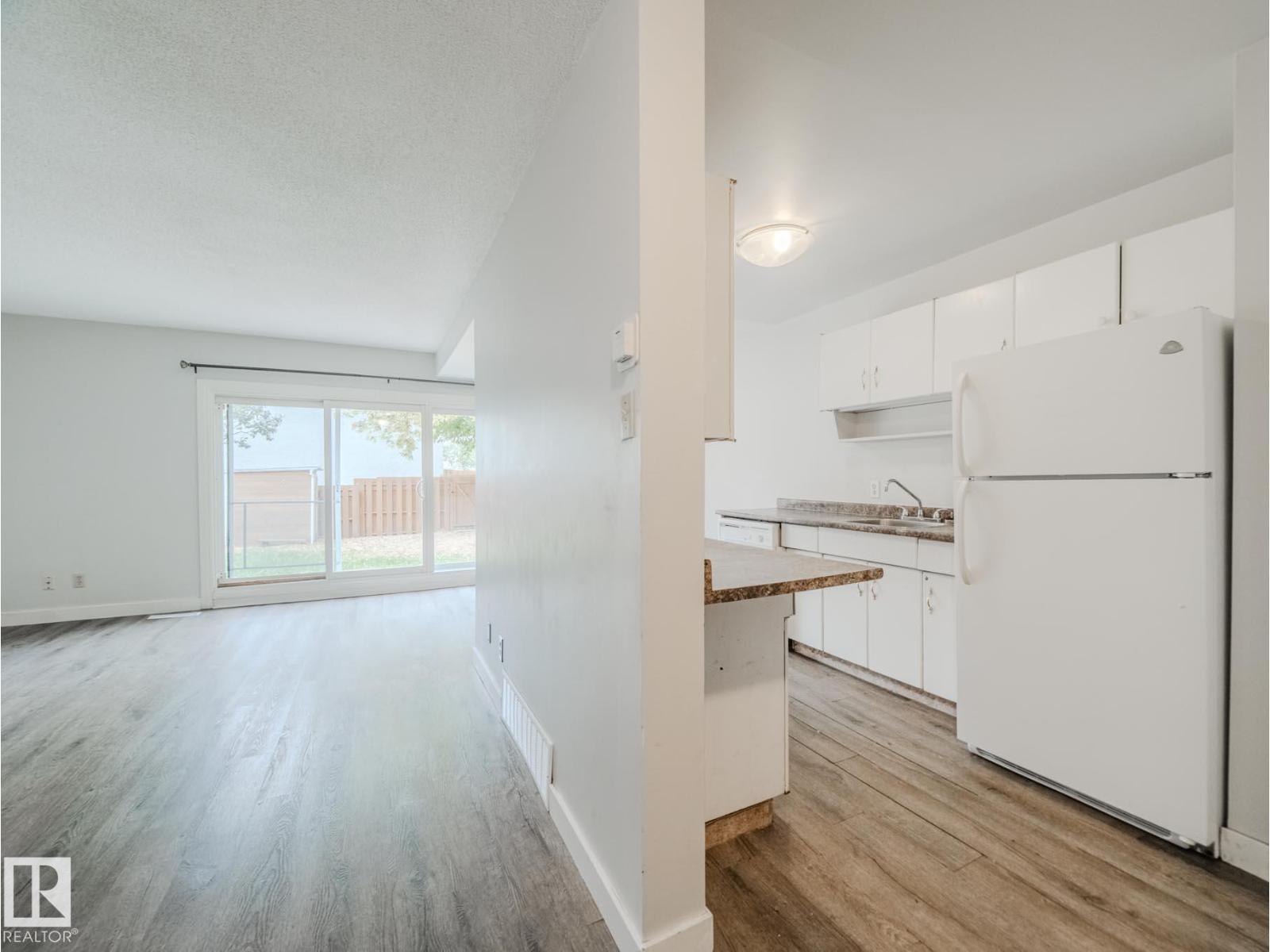 #f 16405 89 Av Nw, Edmonton, Alberta  T5R 4S1 - Photo 23 - E4459649