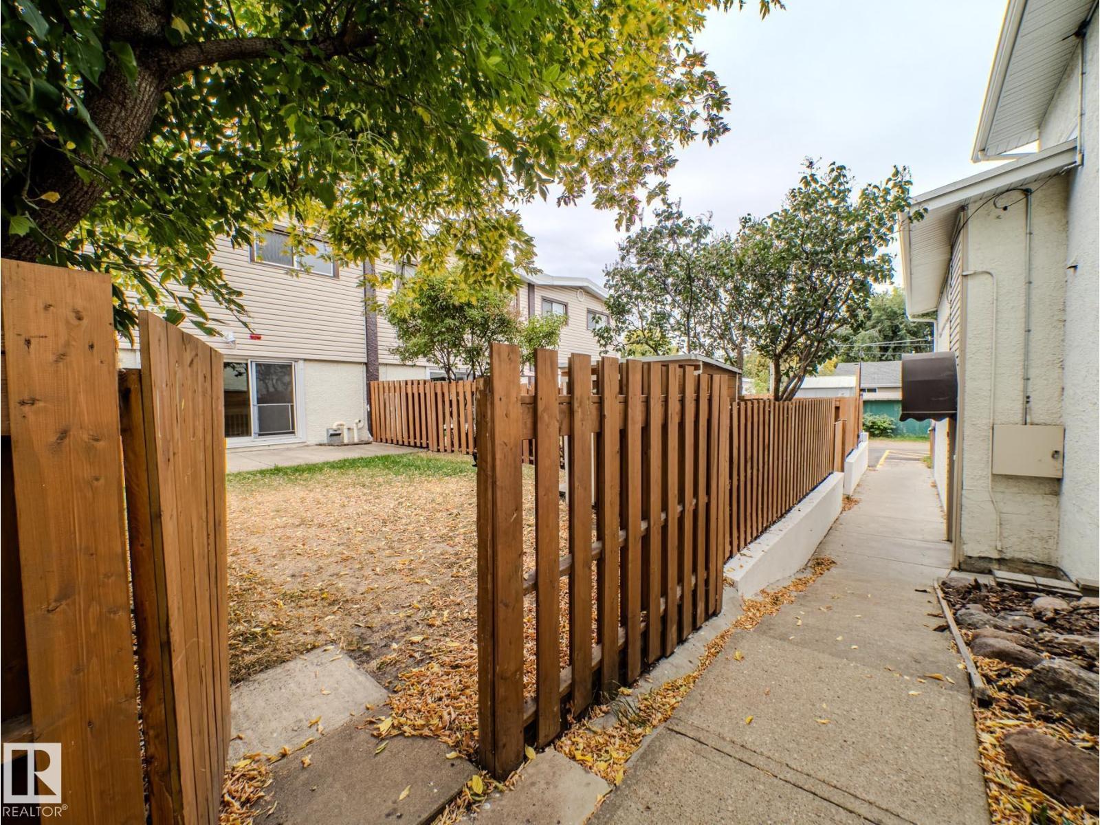 #f 16405 89 Av Nw, Edmonton, Alberta  T5R 4S1 - Photo 6 - E4459649