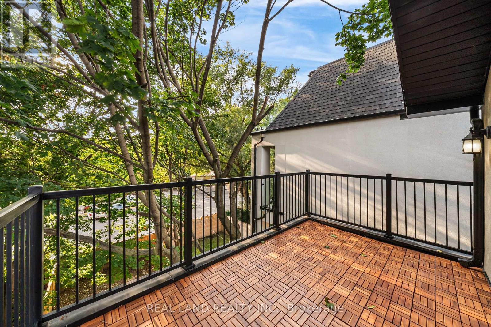 30 Winnifred Avenue, Toronto, Ontario  M4M 2X3 - Photo 22 - E12427836