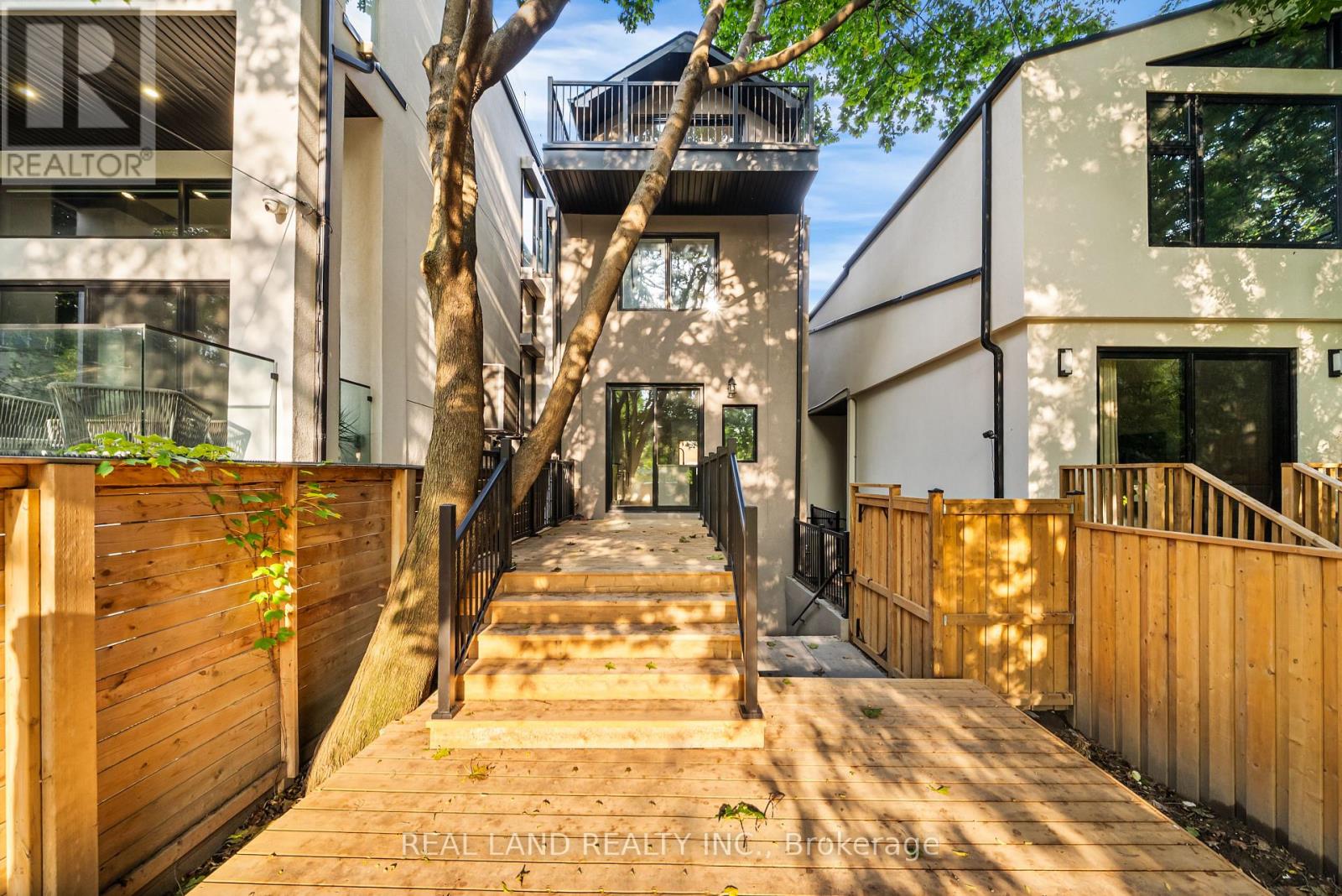 30 Winnifred Avenue, Toronto, Ontario  M4M 2X3 - Photo 36 - E12427836