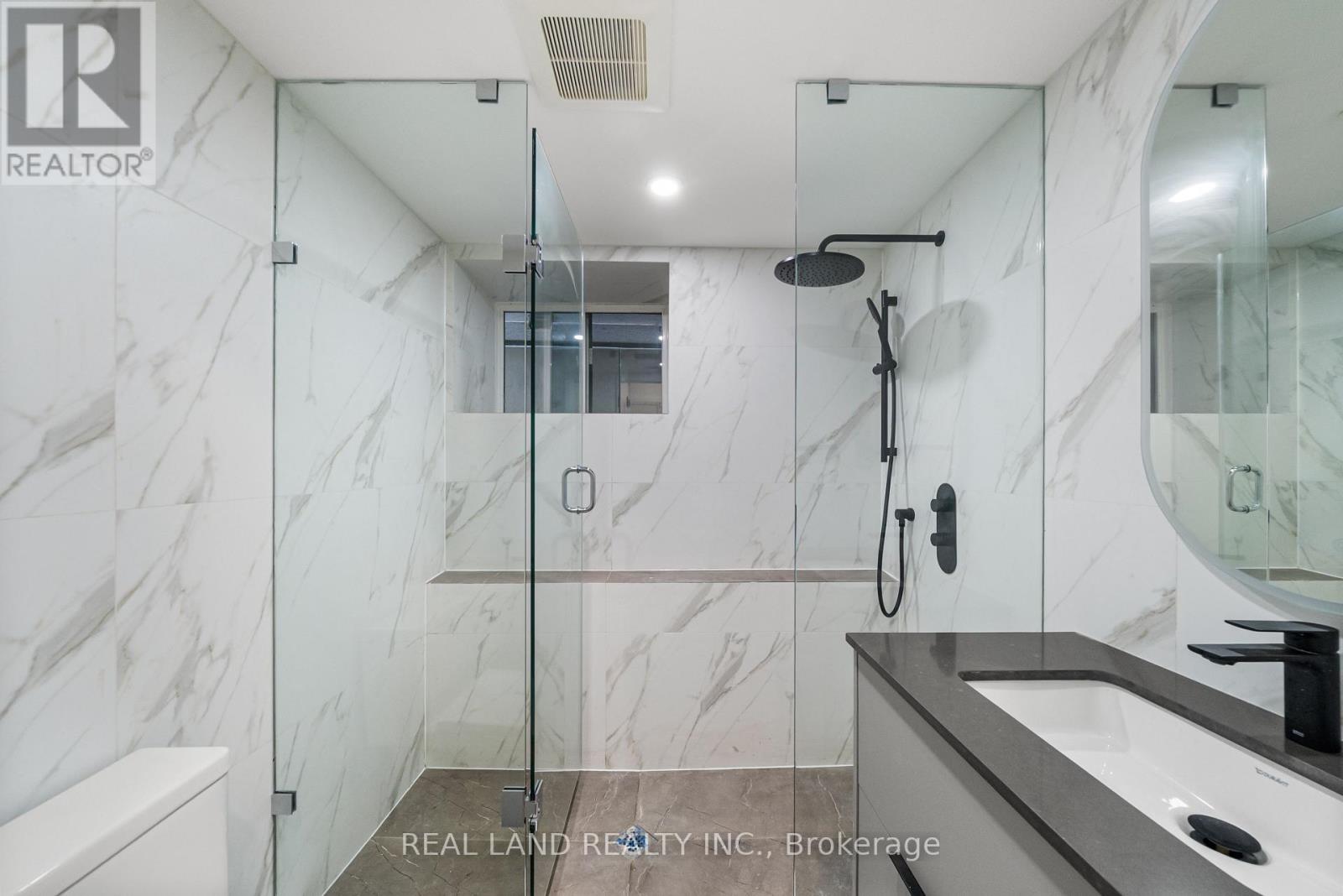 30 Winnifred Avenue, Toronto, Ontario  M4M 2X3 - Photo 46 - E12427836