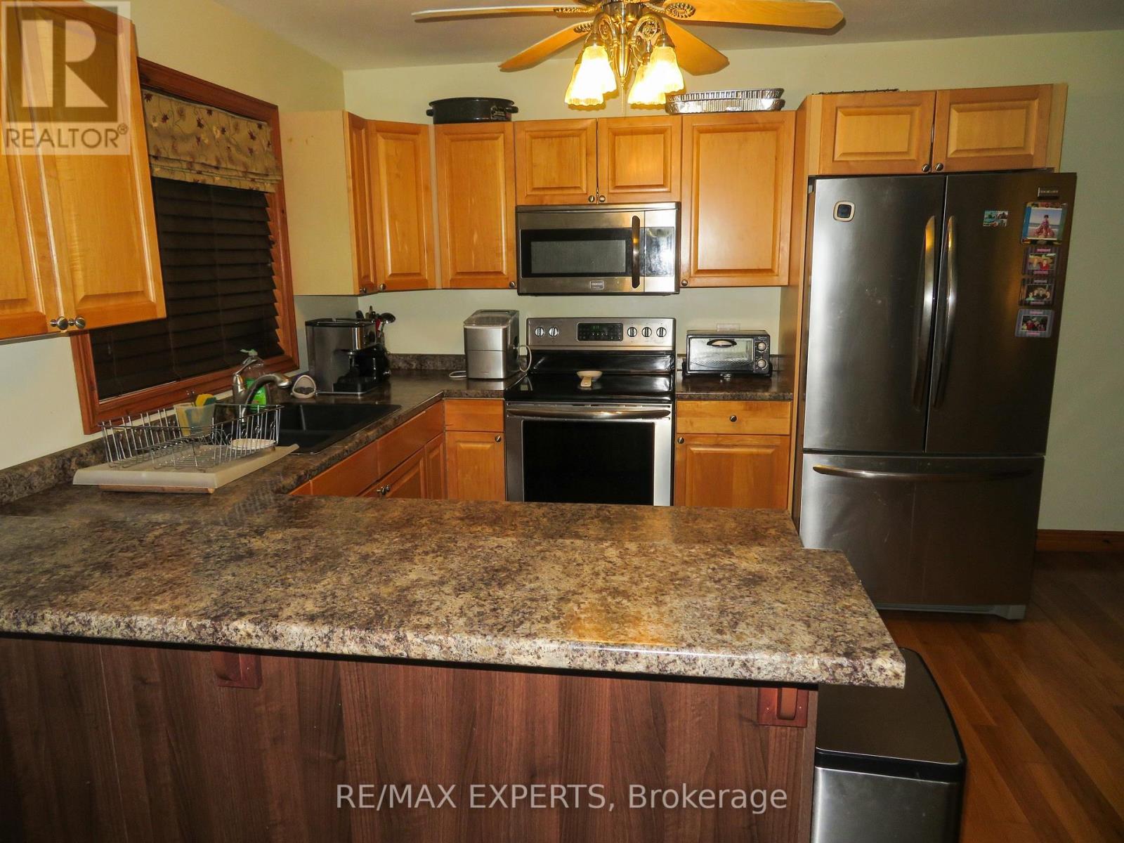 3771 Harry's Lane, Ramara, Ontario  L3V 0L1 - Photo 13 - S12428540