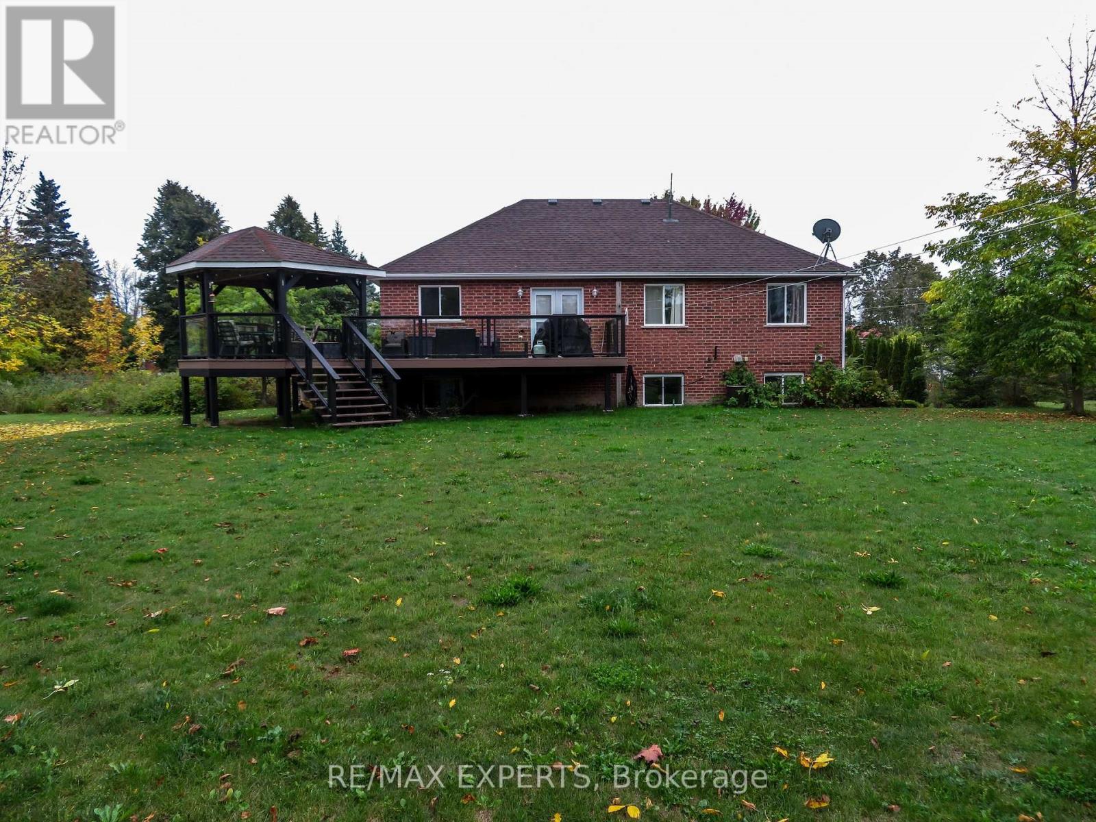 3771 Harry's Lane, Ramara, Ontario  L3V 0L1 - Photo 8 - S12428540
