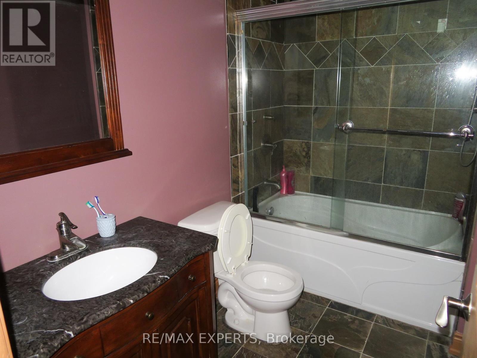 3771 Harry's Lane, Ramara, Ontario  L3V 0L1 - Photo 32 - S12428540