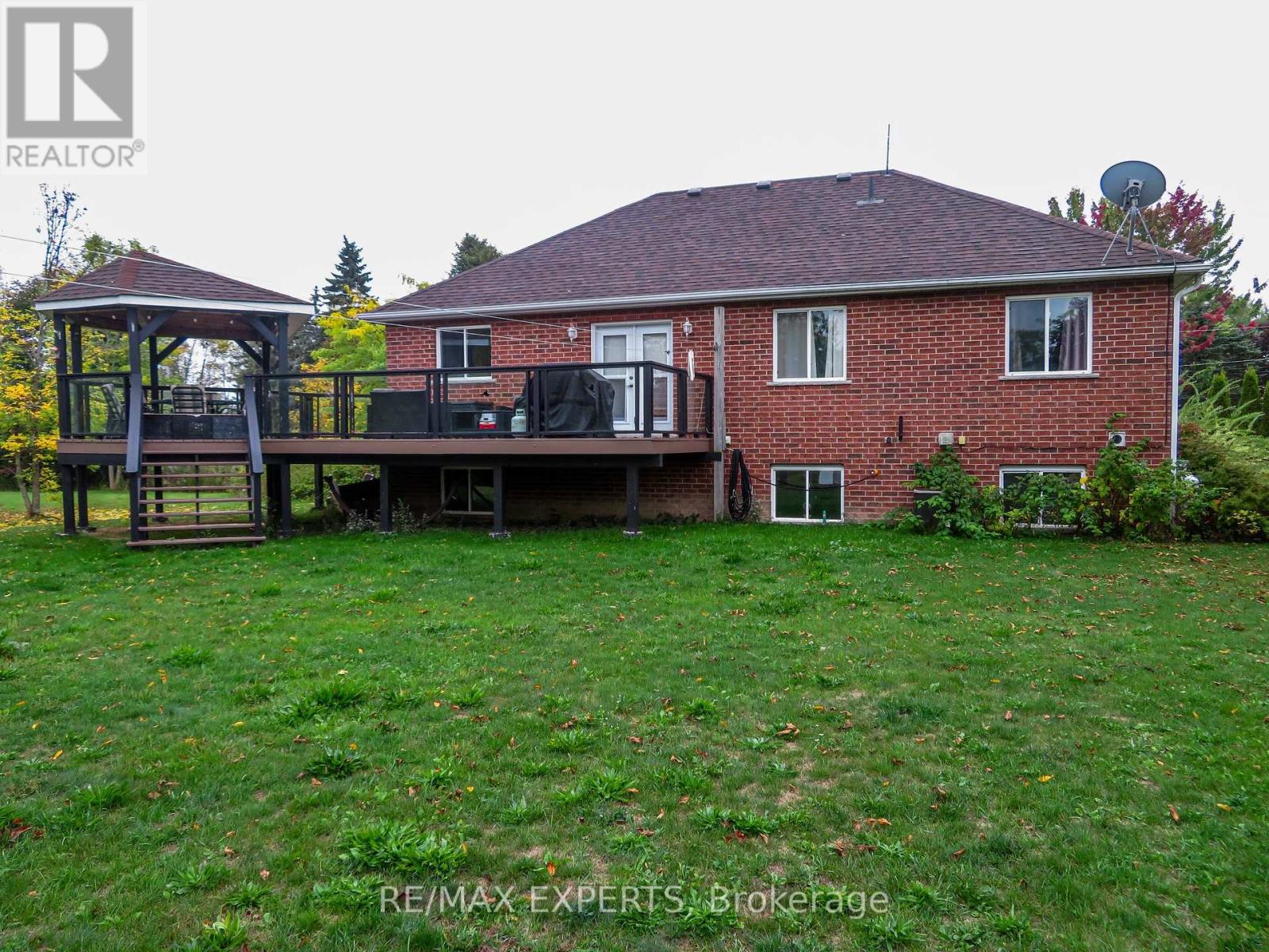 3771 Harry's Lane, Ramara, Ontario  L3V 0L1 - Photo 9 - S12428540