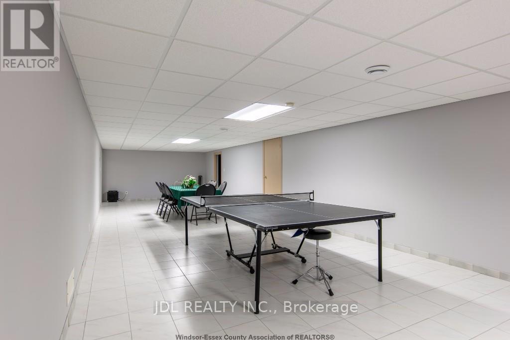 12356 Charlene Lane, Tecumseh, Ontario  N9K 1B1 - Photo 37 - X12427660