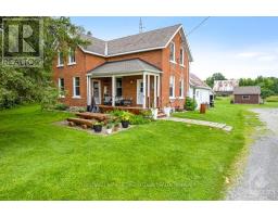 11768 HIGHWAY 7, Mississippi Mills, Ontario