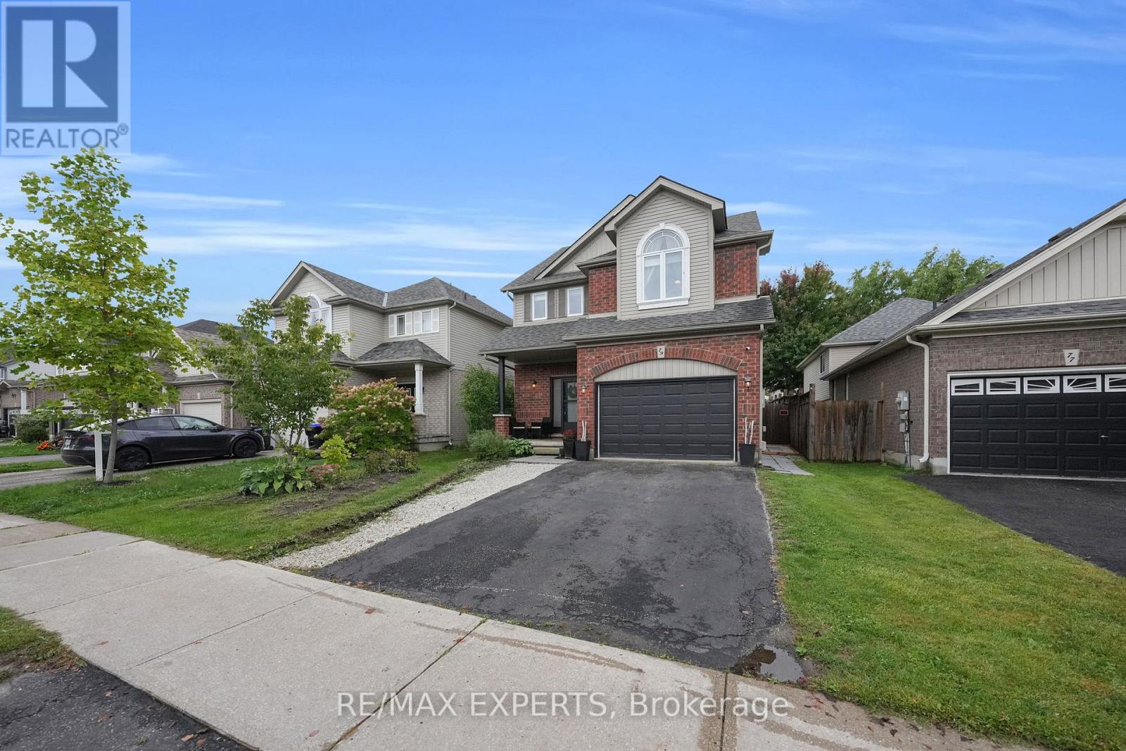 79 Shephard Avenue, New Tecumseth, Ontario  L9R 2G3 - Photo 3 - N12420685