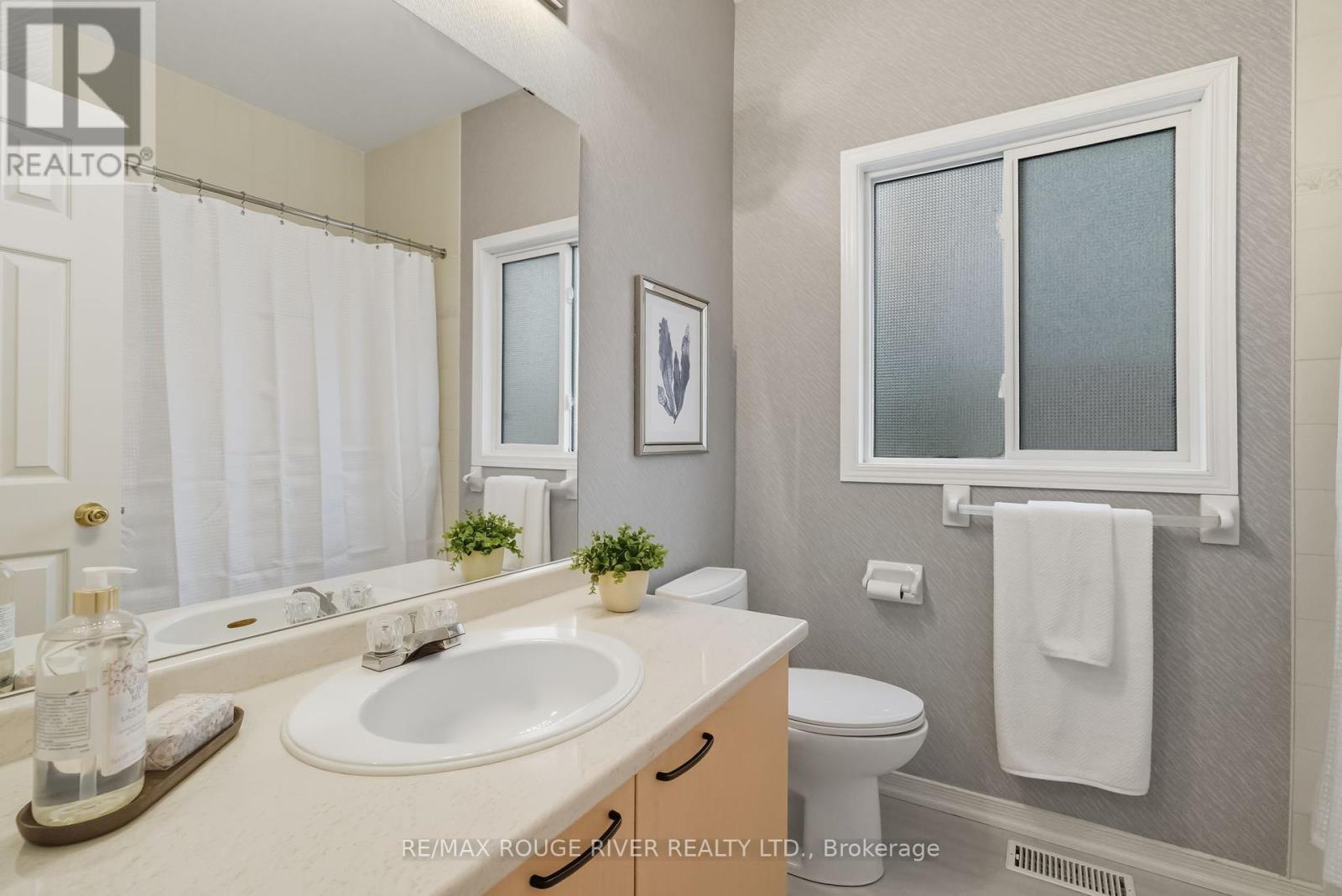 1050 Ridgemount Boulevard, Oshawa, Ontario  L1K 2K7 - Photo 32 - E12428765