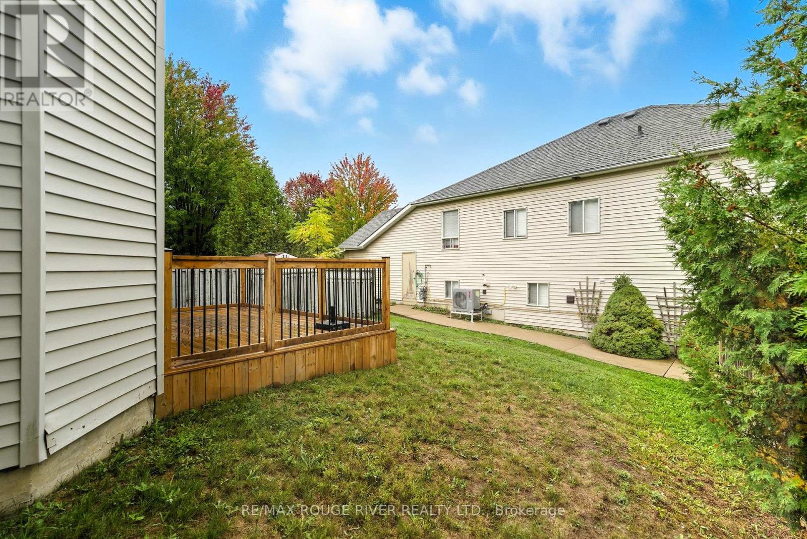 1050 Ridgemount Boulevard, Oshawa, Ontario  L1K 2K7 - Photo 42 - E12428765