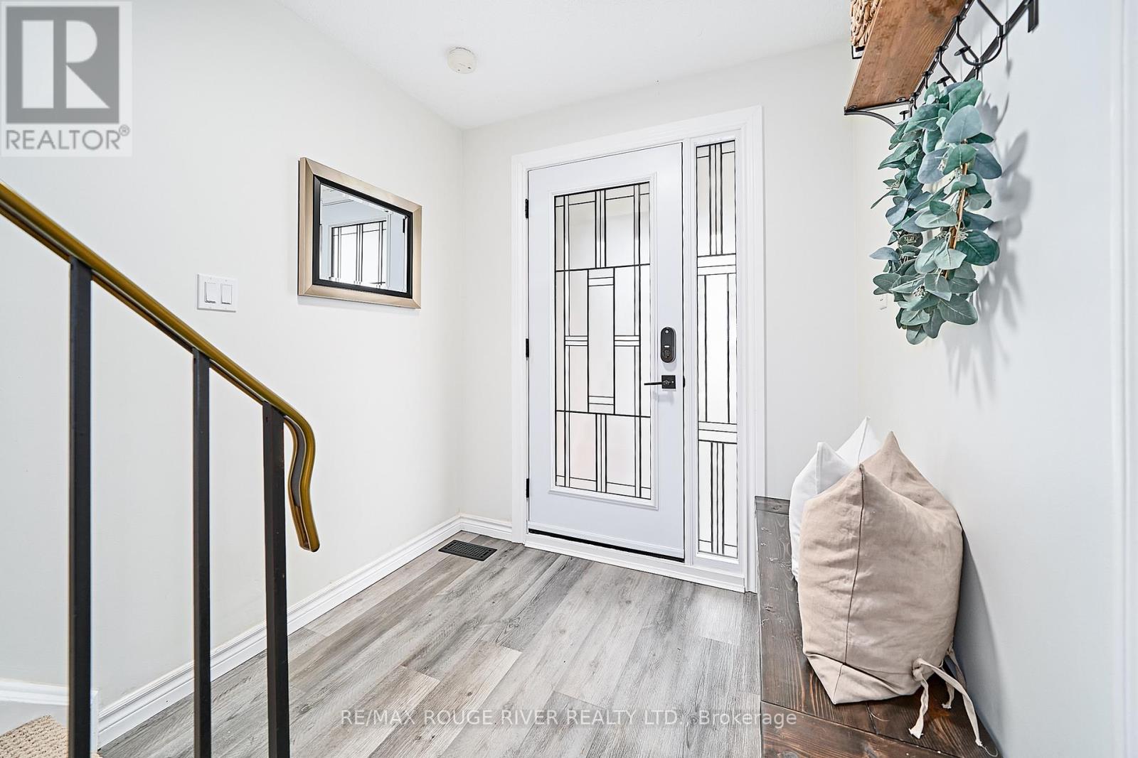 418 Grange Court, Oshawa, Ontario  L1G 7J1 - Photo 7 - E12428801