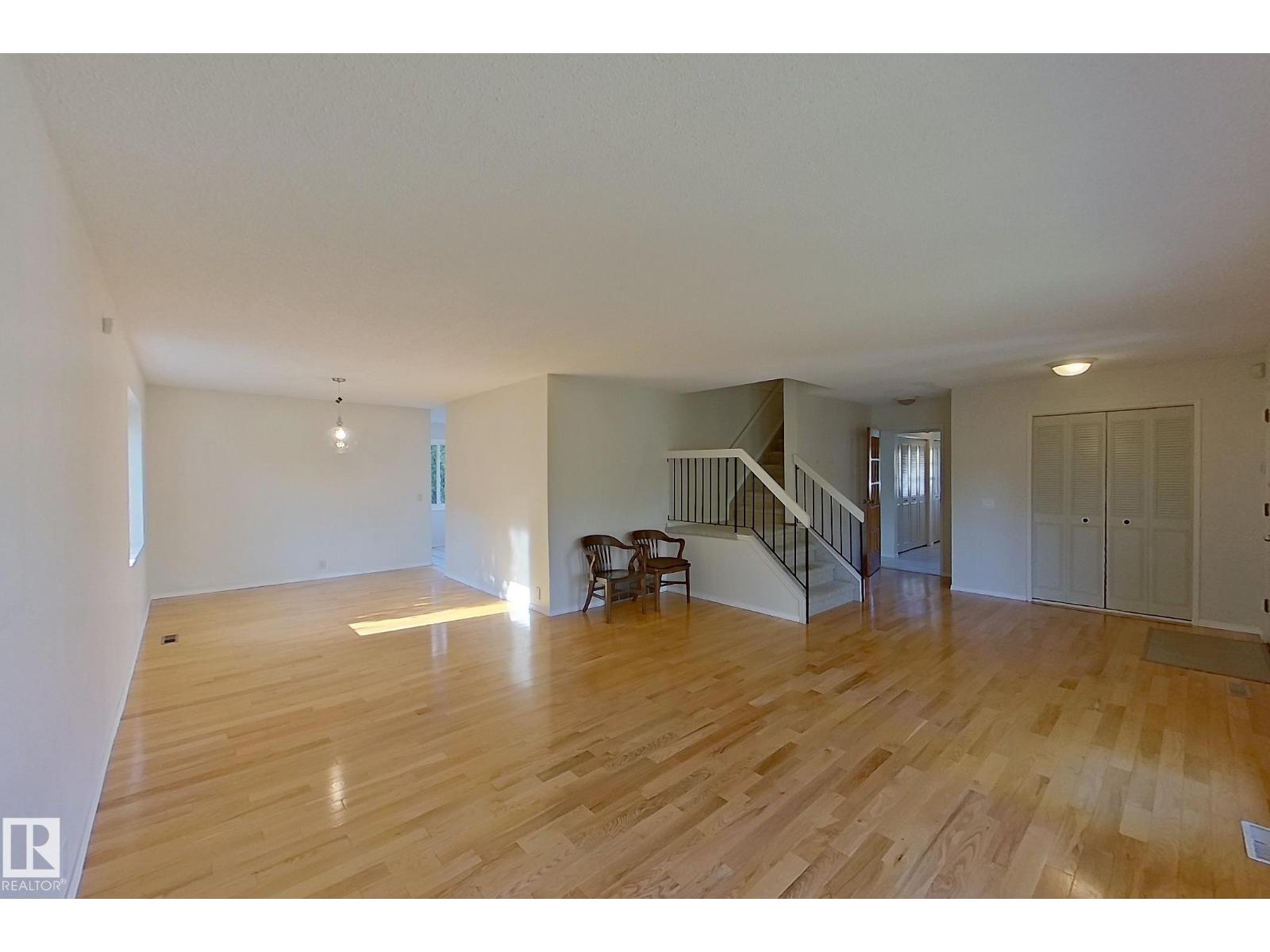59 Woodcrest Av, St. Albert, Alberta  T8N 3H8 - Photo 3 - E4459650