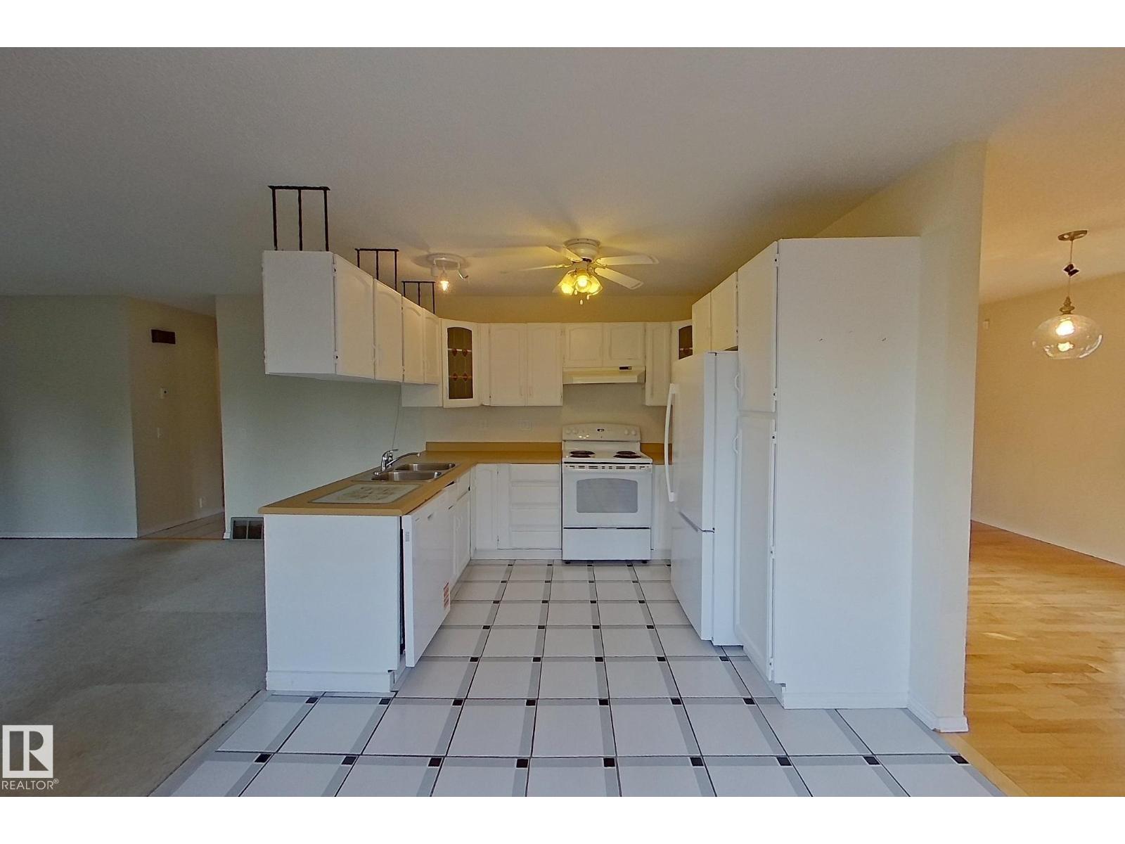 59 Woodcrest Av, St. Albert, Alberta  T8N 3H8 - Photo 11 - E4459650