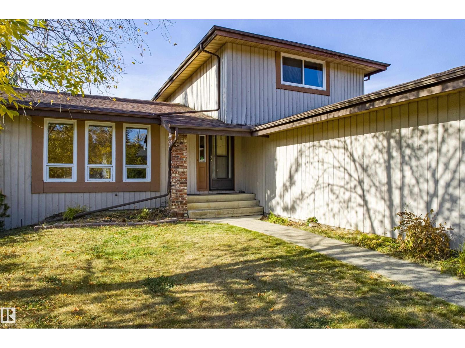 59 WOODCREST AV, St. Albert, Alberta