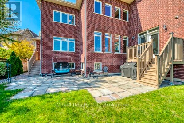 962 Fredonia Drive, Mississauga, Ontario  L5C 2W4 - Photo 32 - W12428138