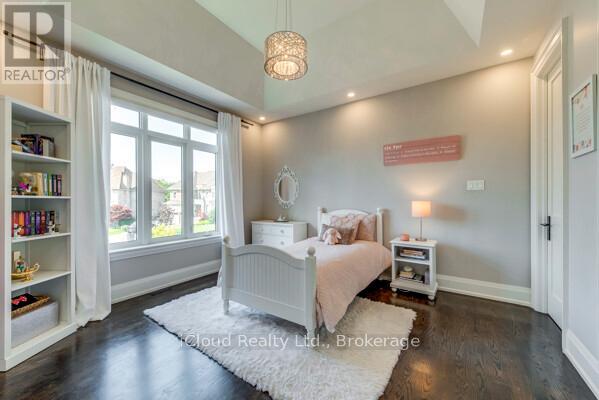 962 Fredonia Drive, Mississauga, Ontario  L5C 2W4 - Photo 21 - W12428138