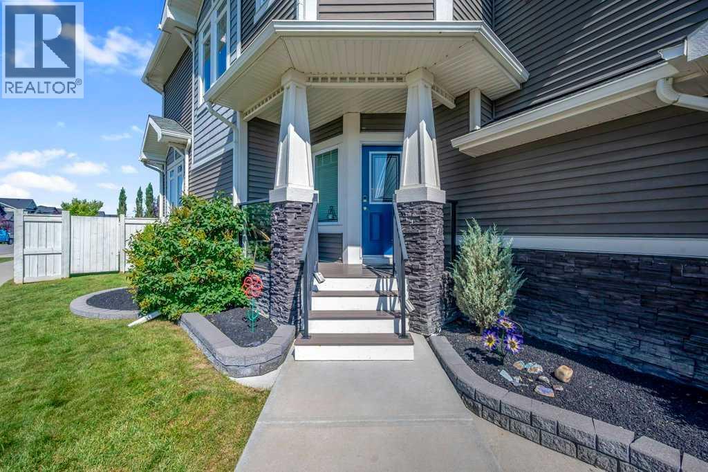 1186 Kings Heights Way Se, Airdrie, Alberta  T4A 0S4 - Photo 4 - A2253628