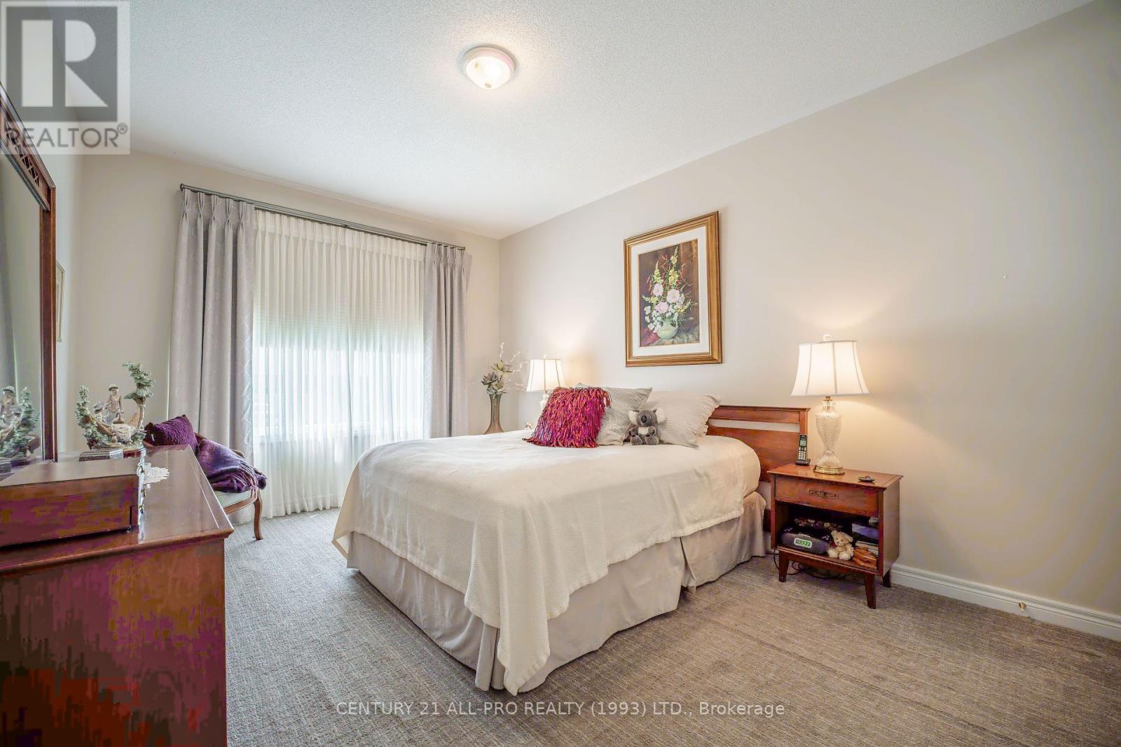 745 Prince Of Wales Drive, Cobourg, Ontario  K9A 5X9 - Photo 16 - X12428810