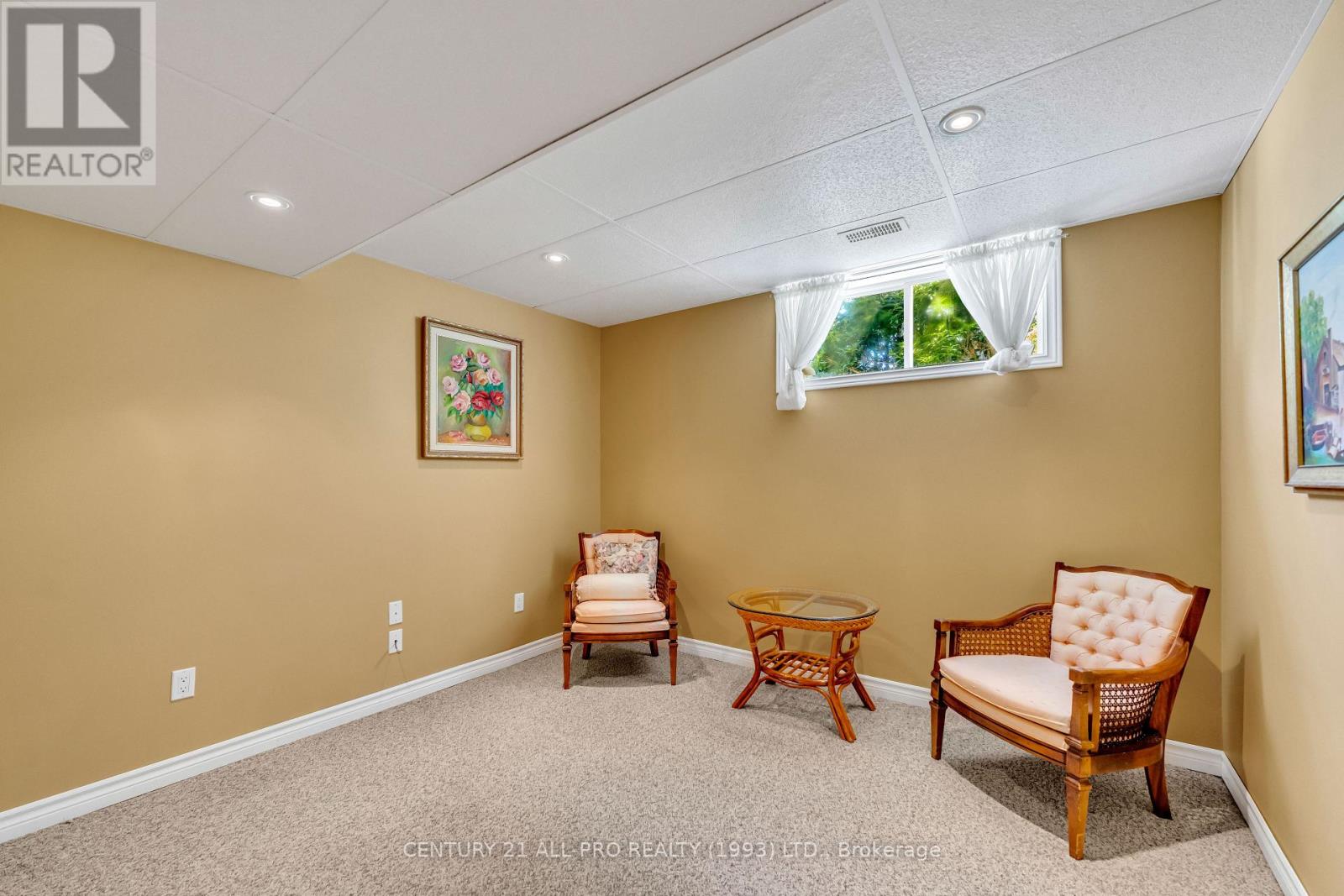 745 Prince Of Wales Drive, Cobourg, Ontario  K9A 5X9 - Photo 19 - X12428810
