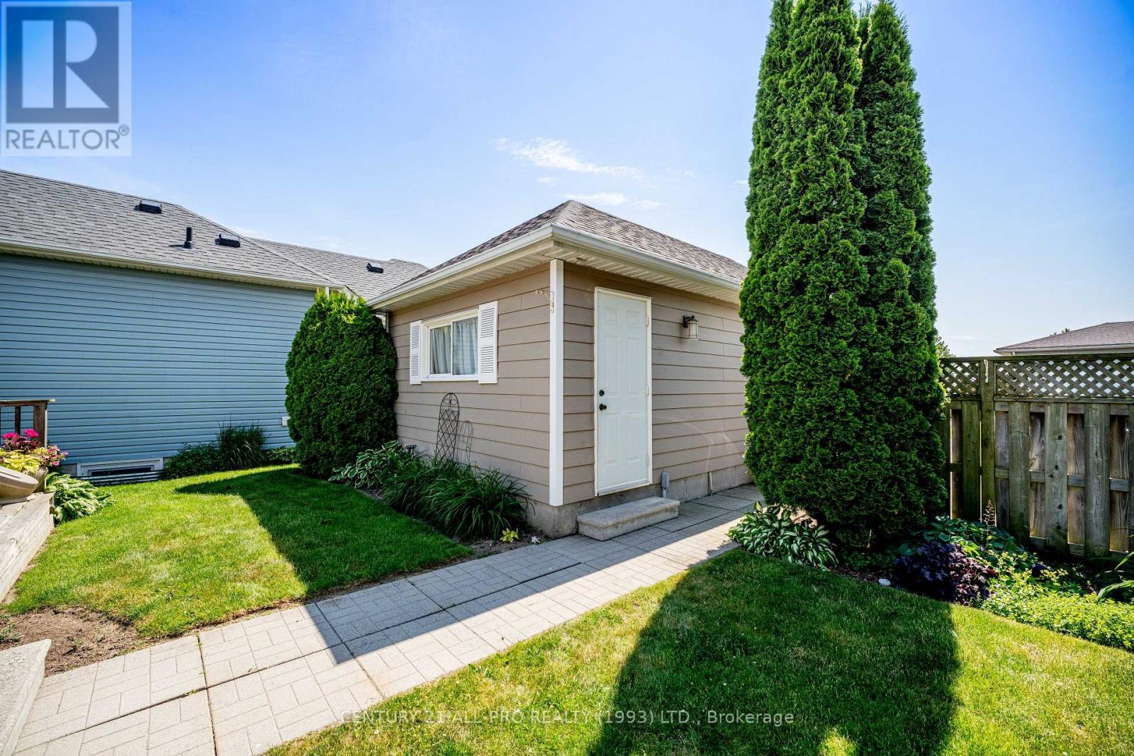 745 Prince Of Wales Drive, Cobourg, Ontario  K9A 5X9 - Photo 27 - X12428810