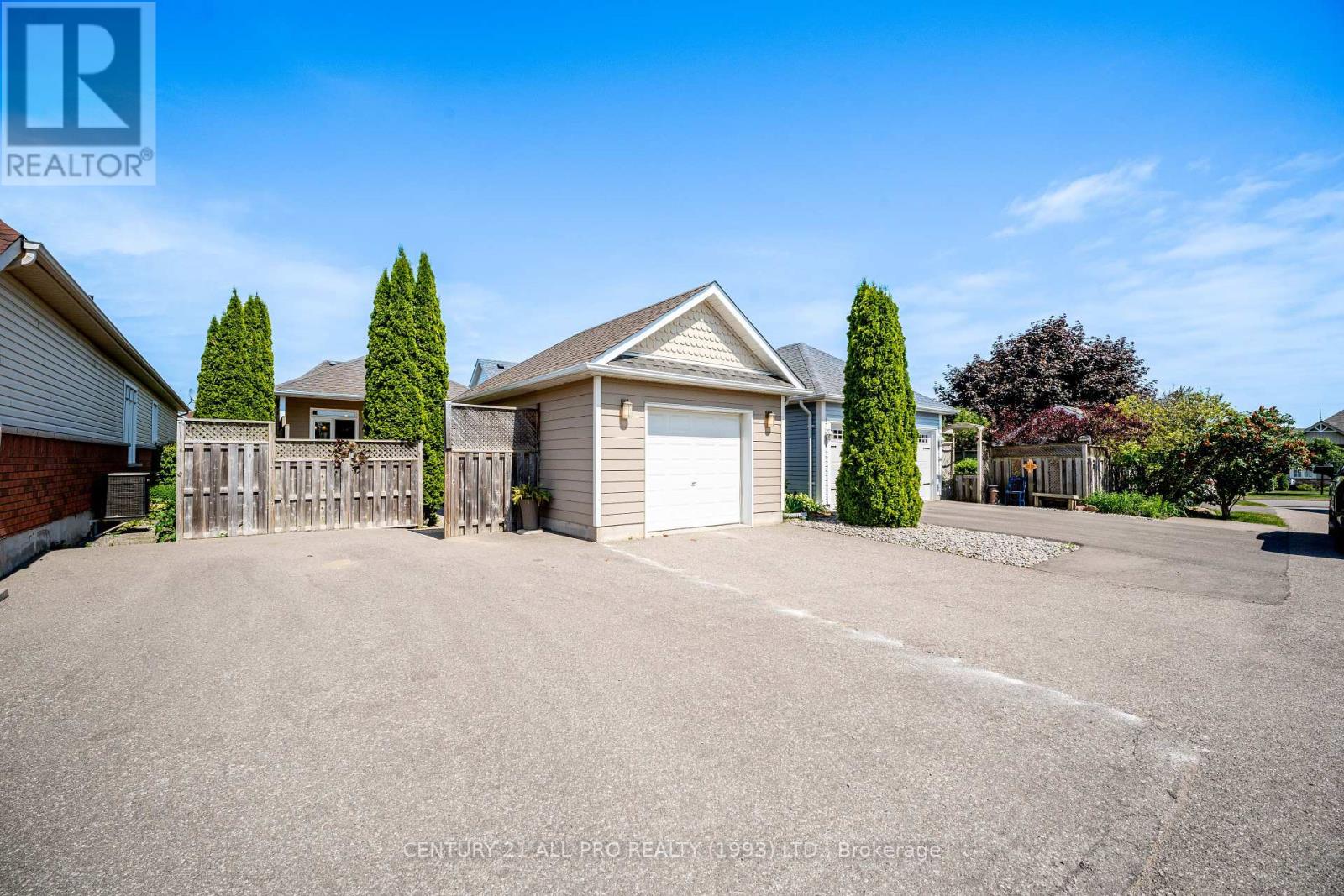 745 Prince Of Wales Drive, Cobourg, Ontario  K9A 5X9 - Photo 31 - X12428810