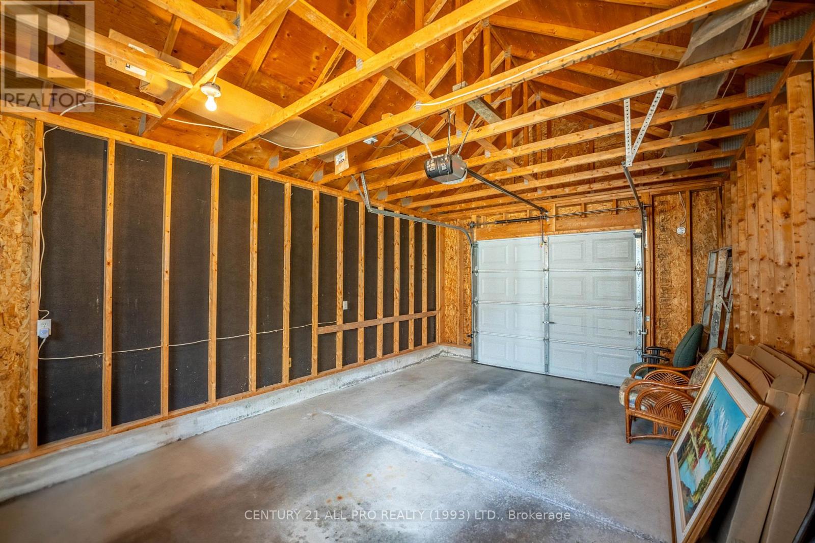 745 Prince Of Wales Drive, Cobourg, Ontario  K9A 5X9 - Photo 33 - X12428810