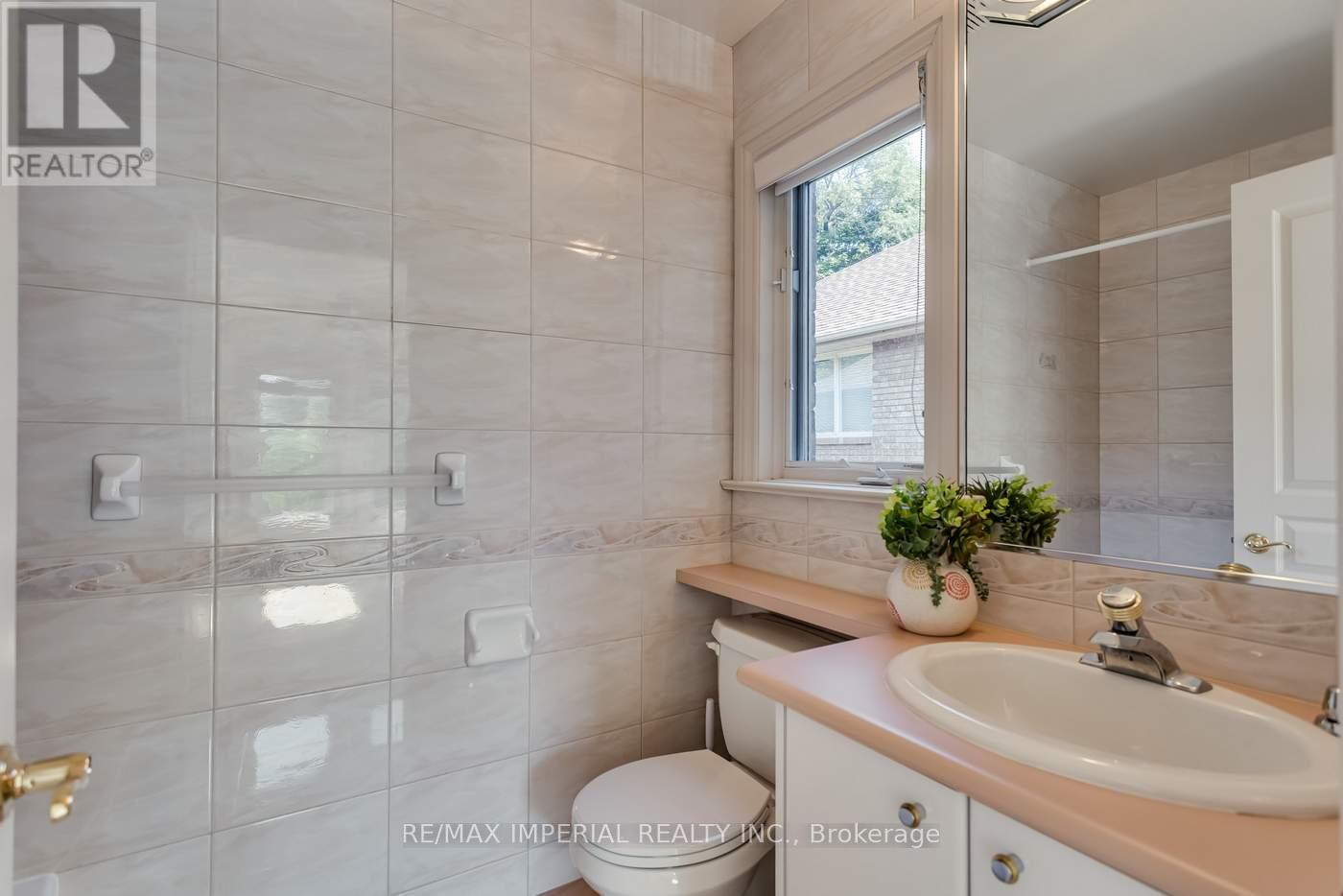 270 Spring Garden Avenue, Toronto, Ontario  M2N 3G9 - Photo 35 - C12428627