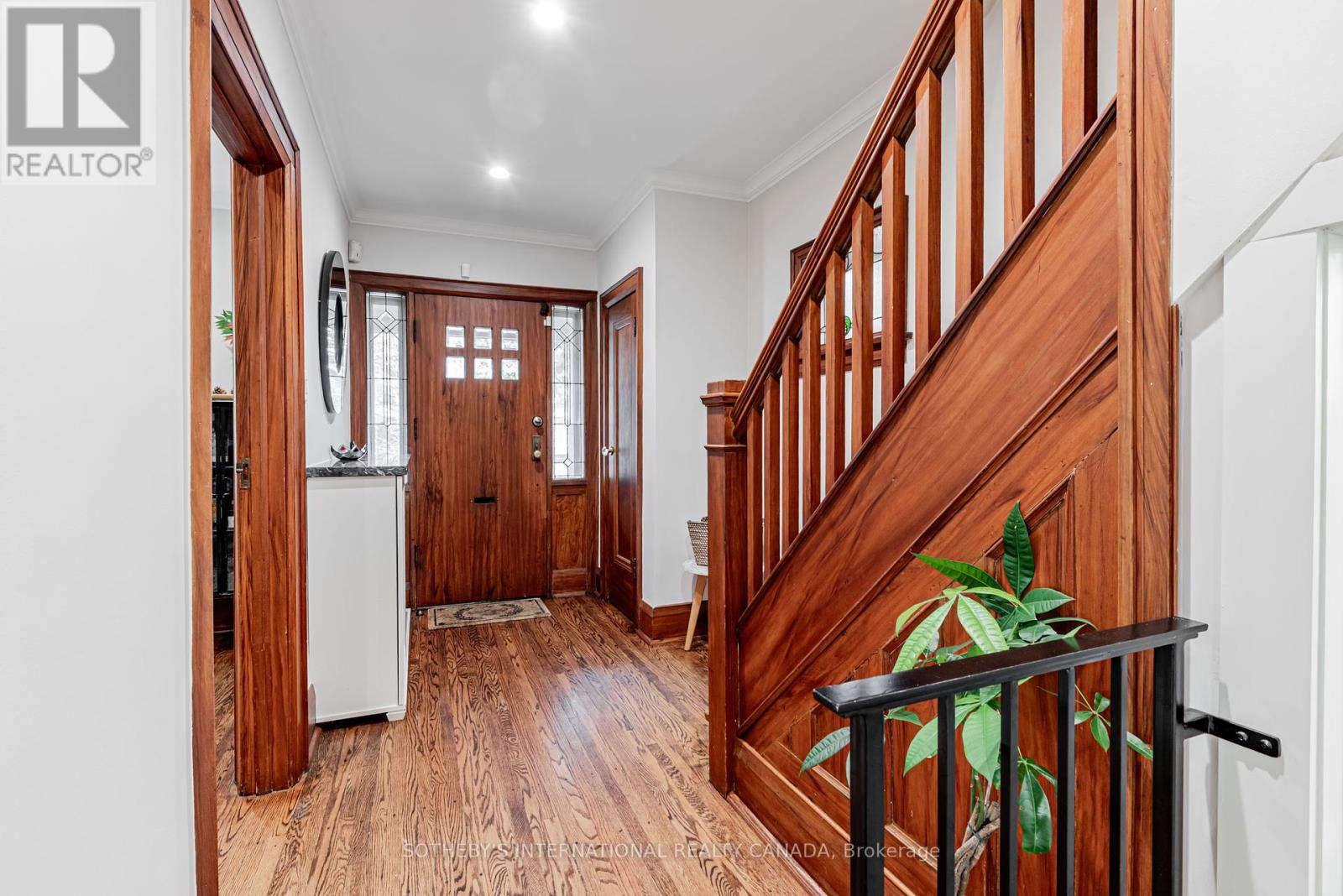 421 St Clair Avenue E, Toronto, Ontario  M4T 1P6 - Photo 6 - C12428629