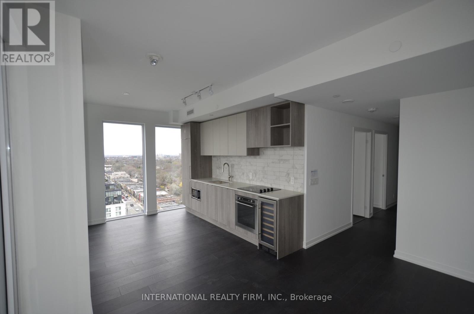1705 - 2020 Bathurst Street, Toronto, Ontario  M5P 3L1 - Photo 2 - C12428633