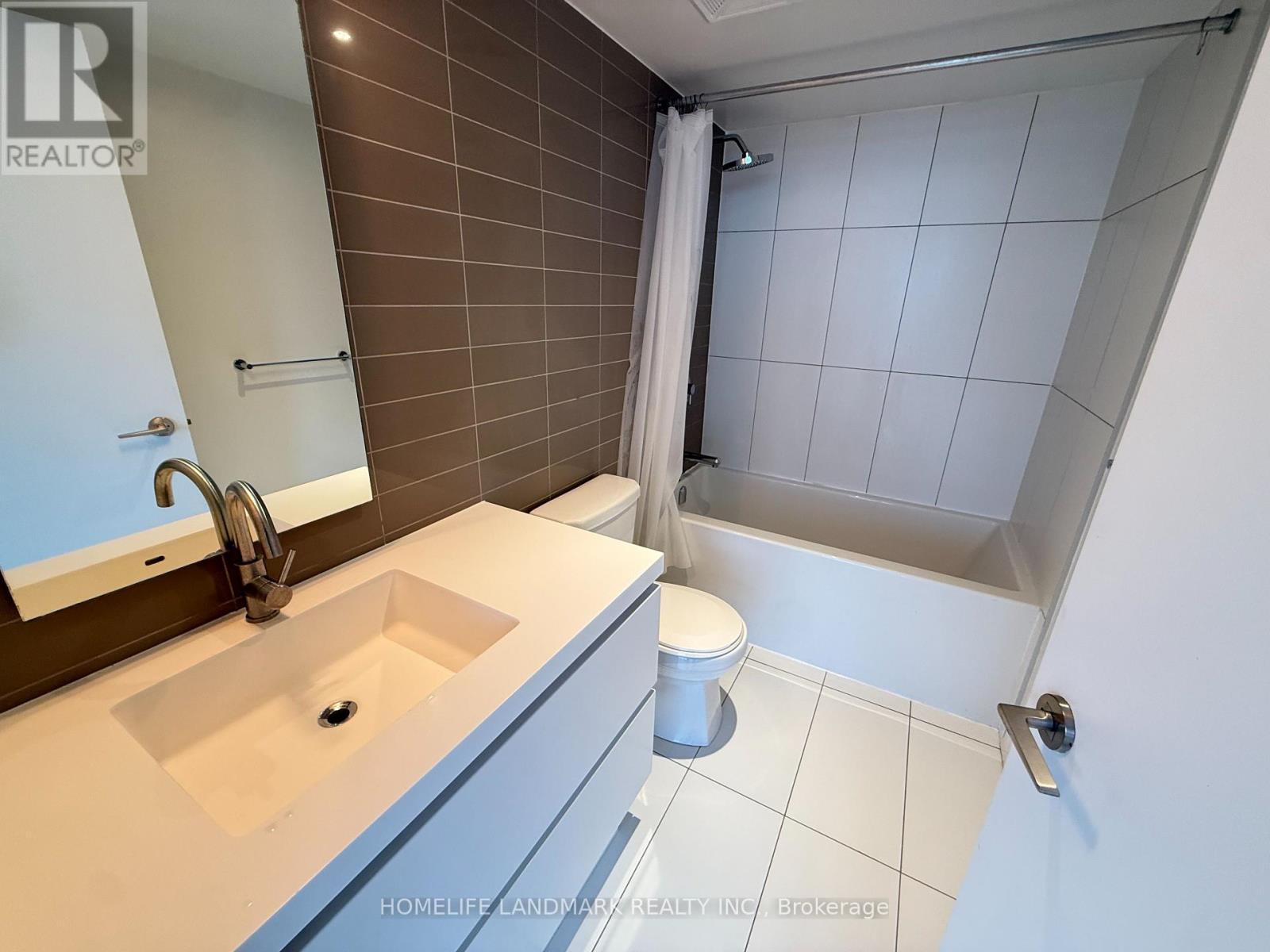 4206 - 85 Queens Wharf Road, Toronto, Ontario  M5V 0J9 - Photo 4 - C12428652
