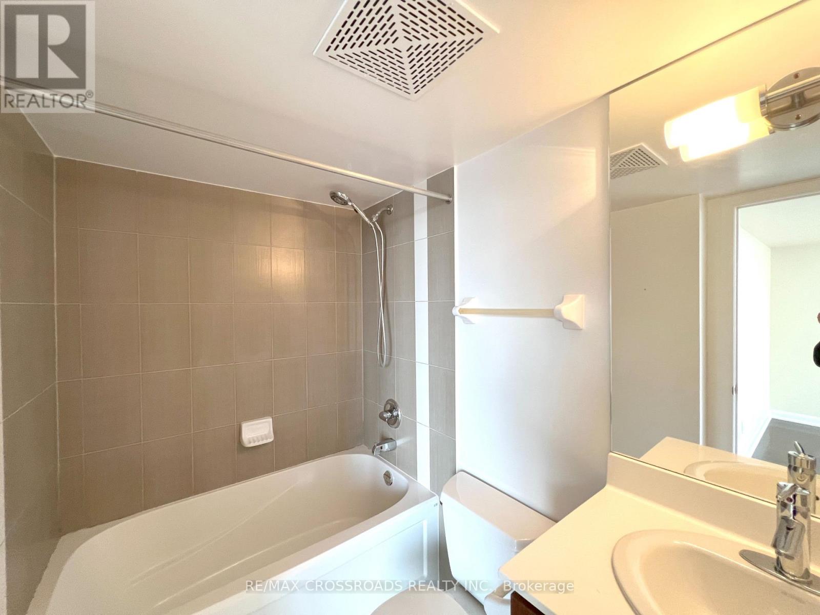 2109 - 5791 Yonge Street, Toronto, Ontario  M2M 0A8 - Photo 12 - C12428654