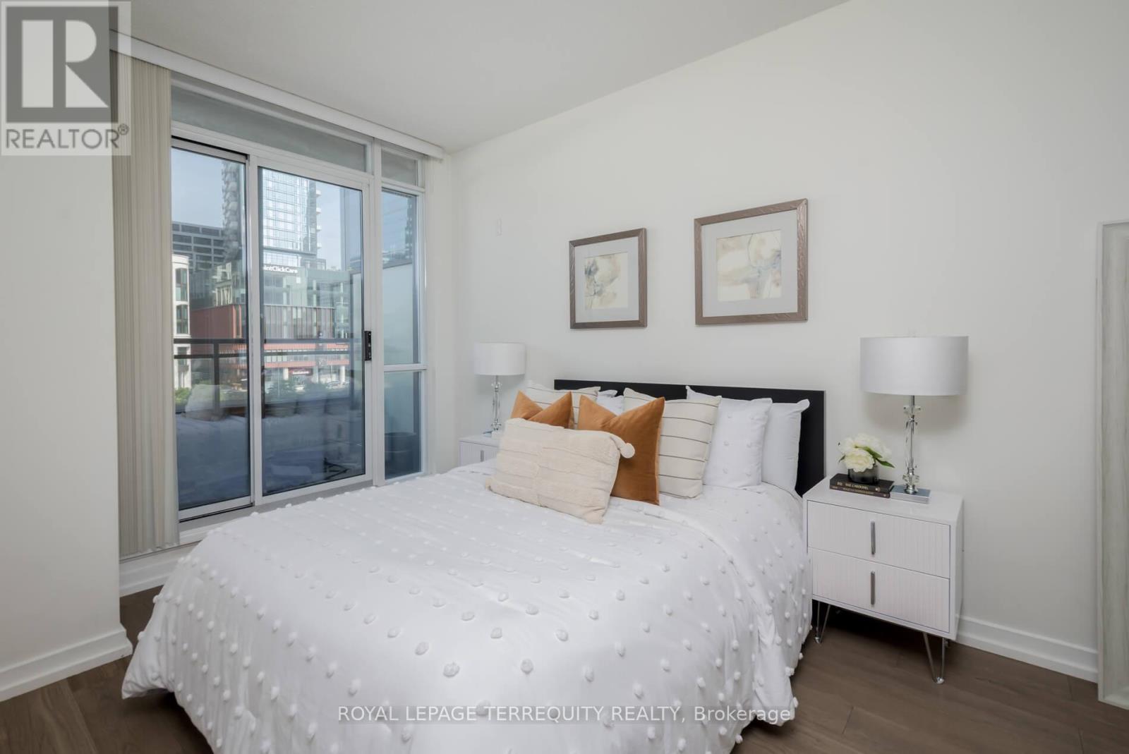 303 - 25 Capreol Court, Toronto, Ontario  M5V 3Z7 - Photo 25 - C12428661