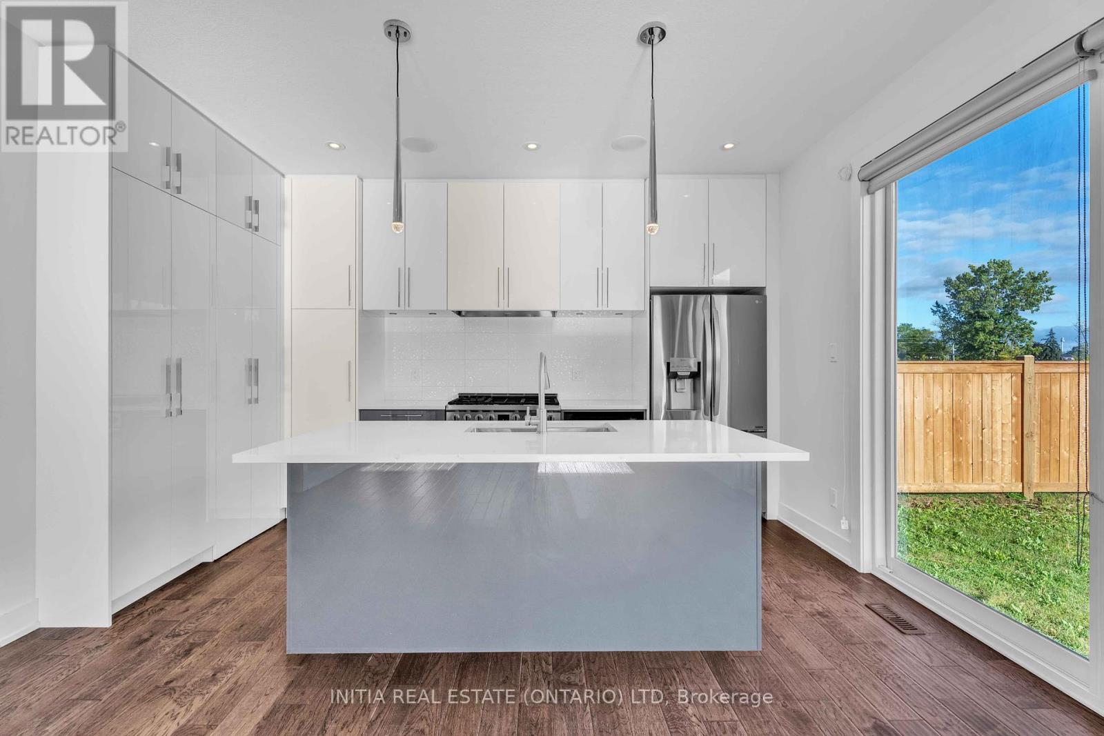 115 South Carriage Road, London North, Ontario  N6H 0C6 - Photo 13 - X12428701