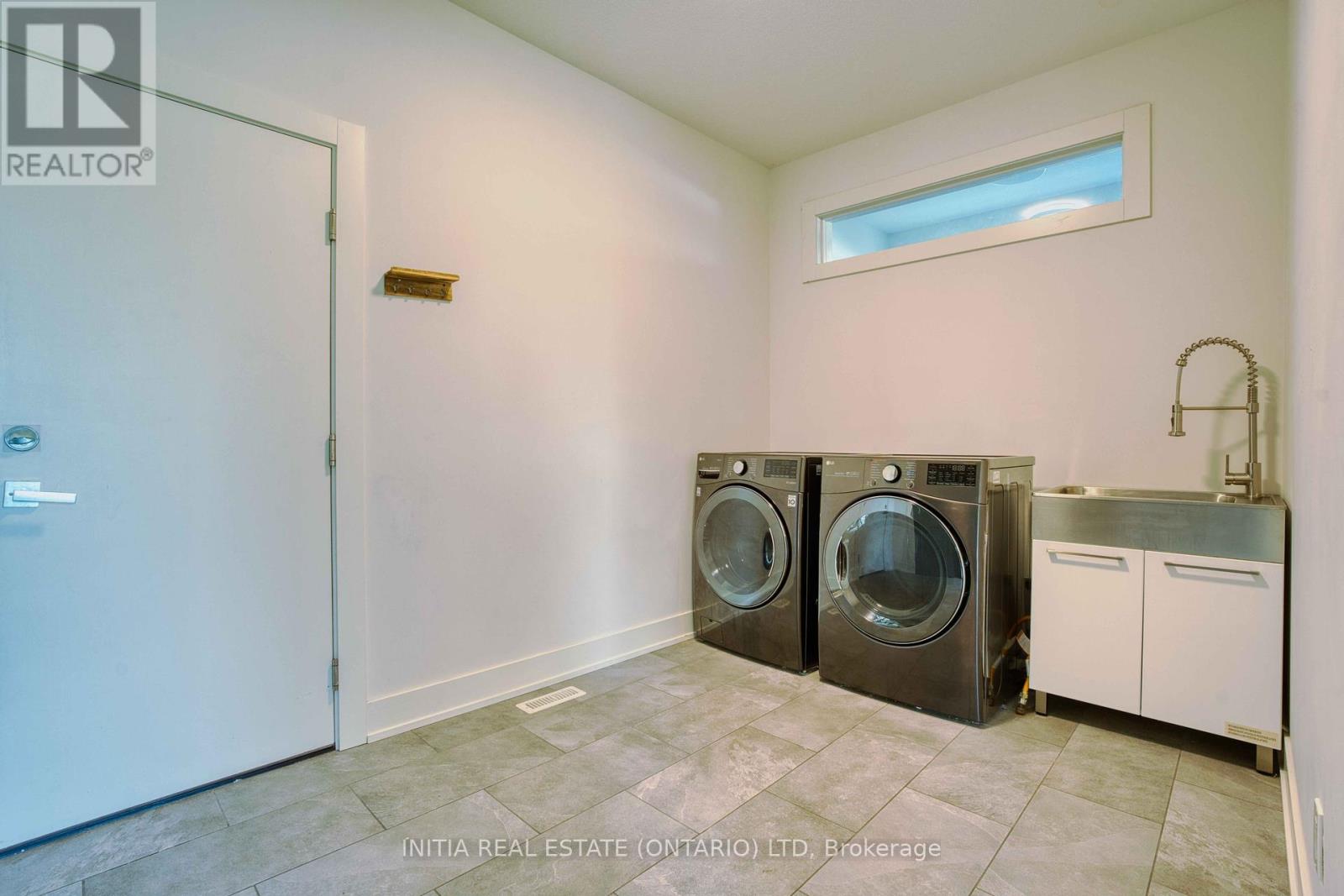 115 South Carriage Road, London North (North I), Ontario  N6H 0C6 - Photo 33 - X12428701