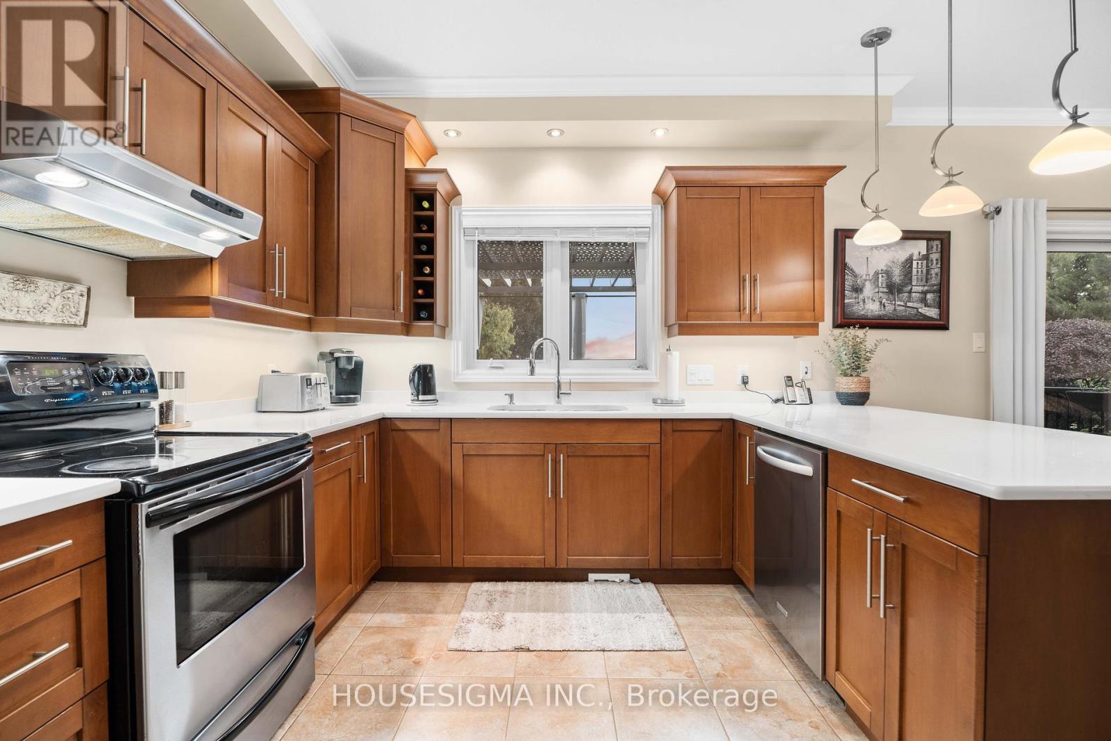 2203 Wickerson Road, London South, Ontario  N6K 0C3 - Photo 14 - X12428713