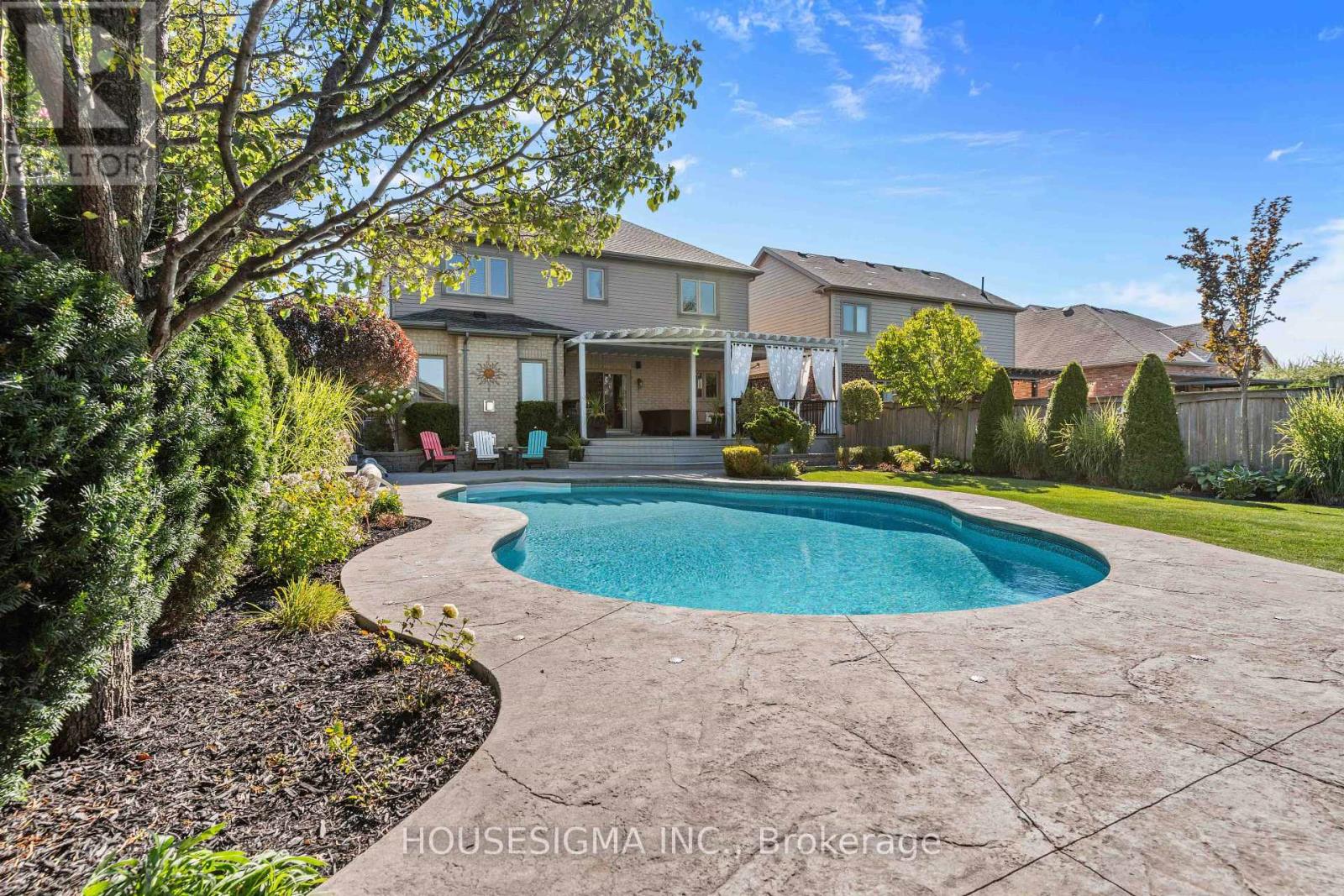 2203 Wickerson Road, London South, Ontario  N6K 0C3 - Photo 38 - X12428713